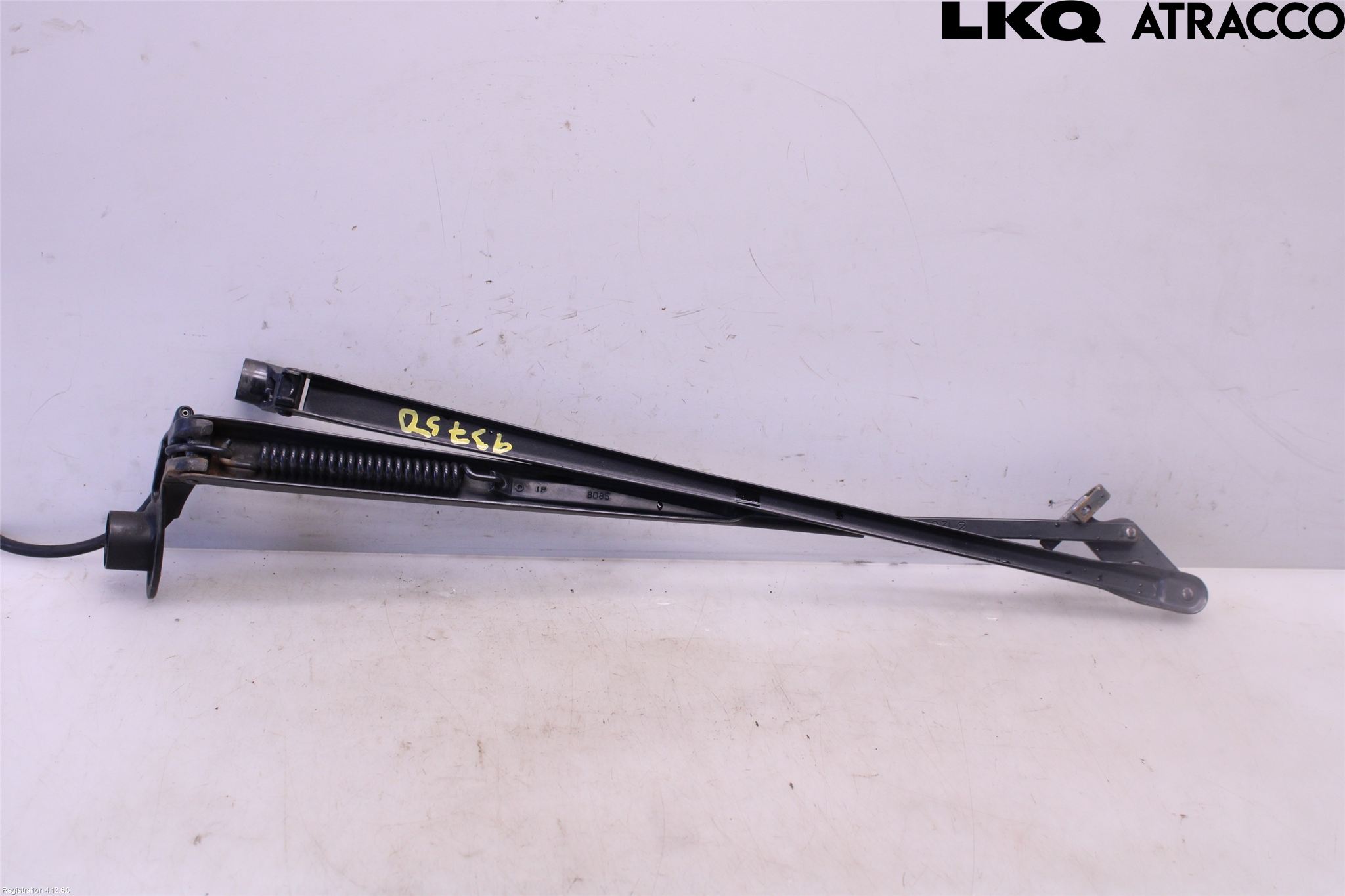 Toyota YARIS XP130 12-14 Viskerarm-Armer Frontrute