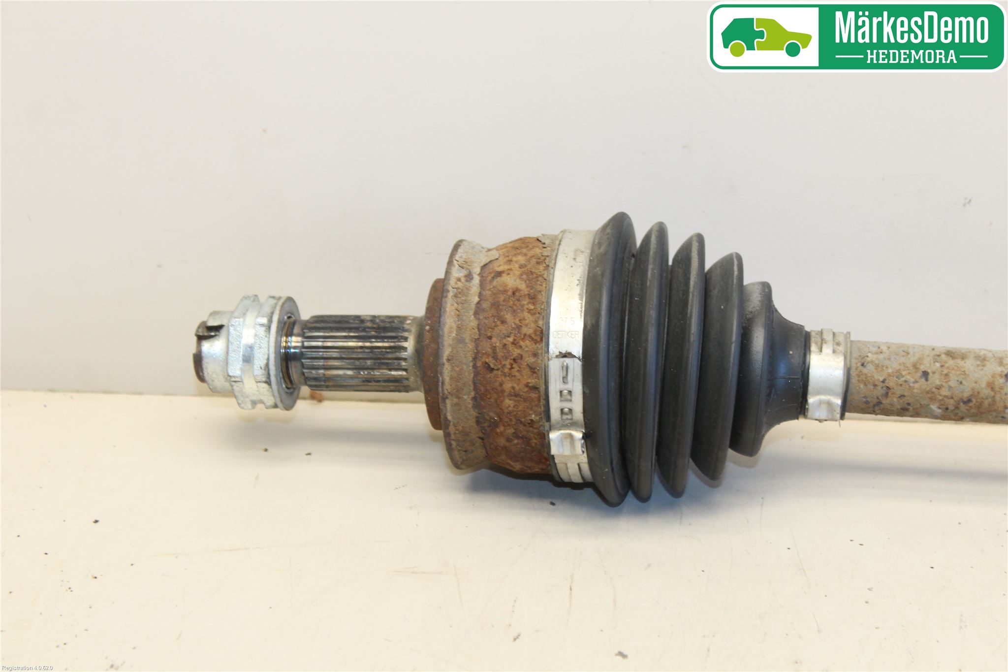 Ford KA 09-16 Drivaksel Foran Kompl Venstre