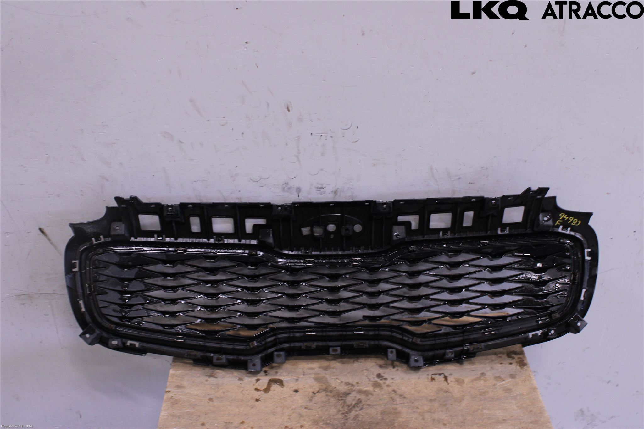 Kia SPORTAGE (QL) 16-21 Grilldel Midt
