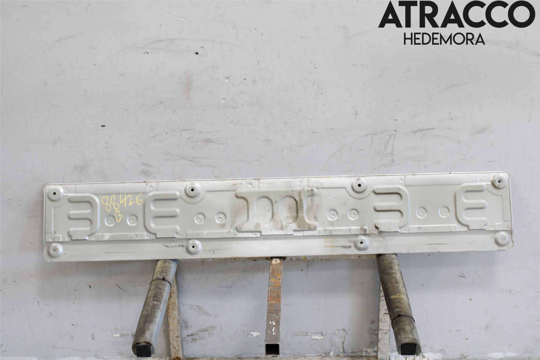 Nissan NAVARA 05-16 Lasteplan Luke Bak