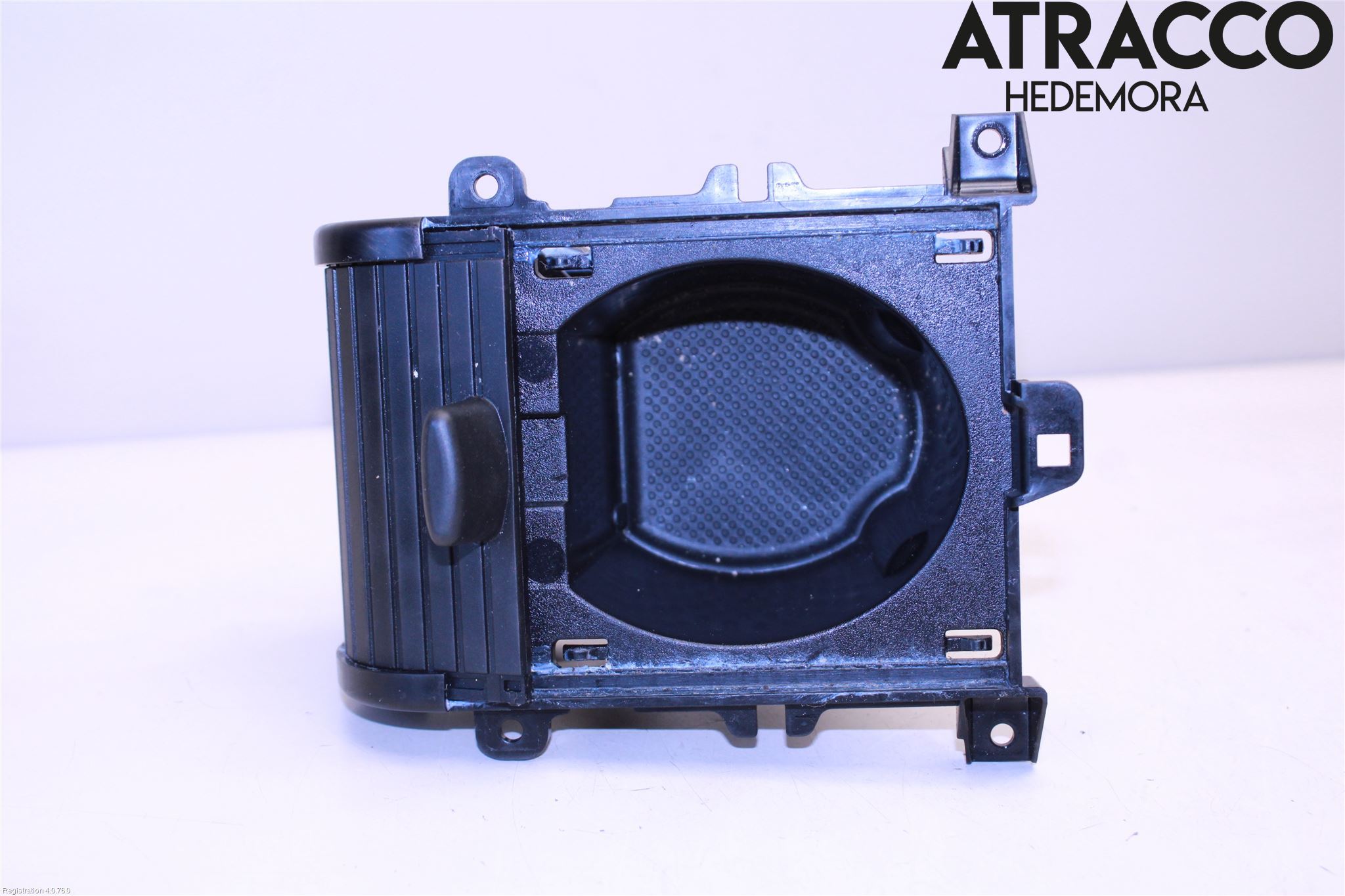 Toyota AVENSIS 16-18 Innr Koppholder