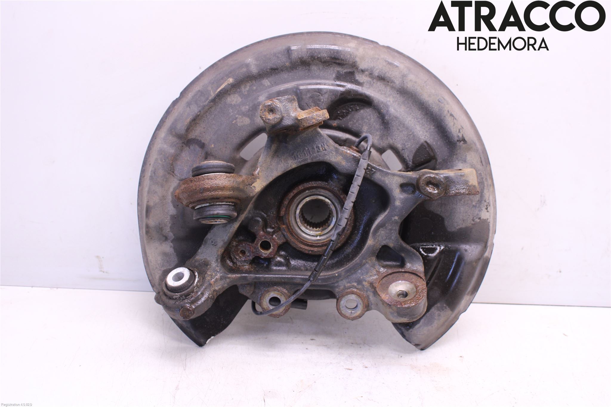 BMW 1 F20/F21 11-19 Spindel Vb