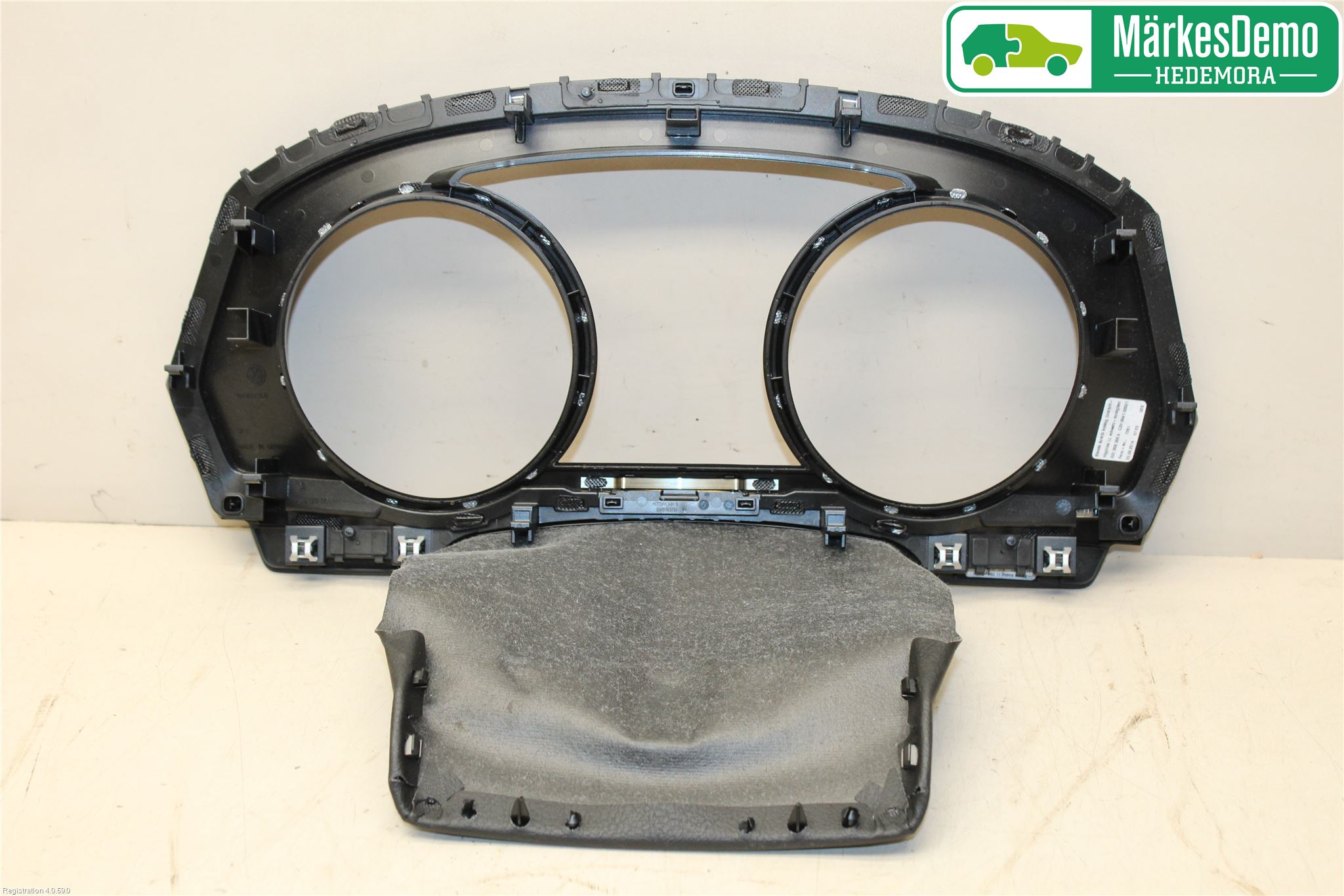 Volkswagen VW PASSAT 15-19 Instrument Ramme
