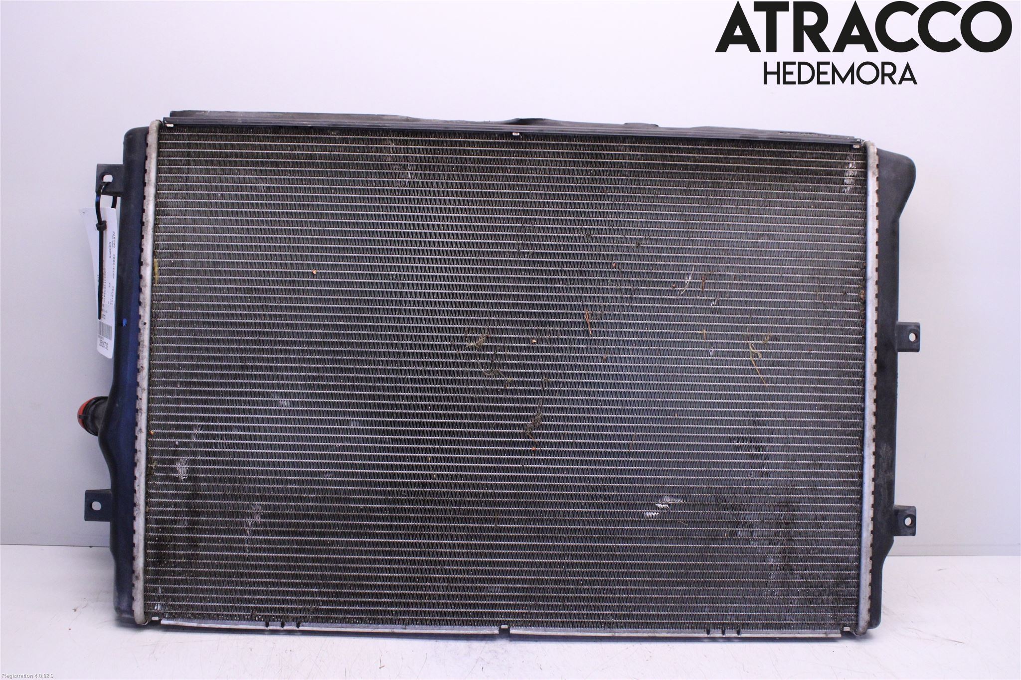 Volkswagen VW CADDY 11-15 Radiator Automat