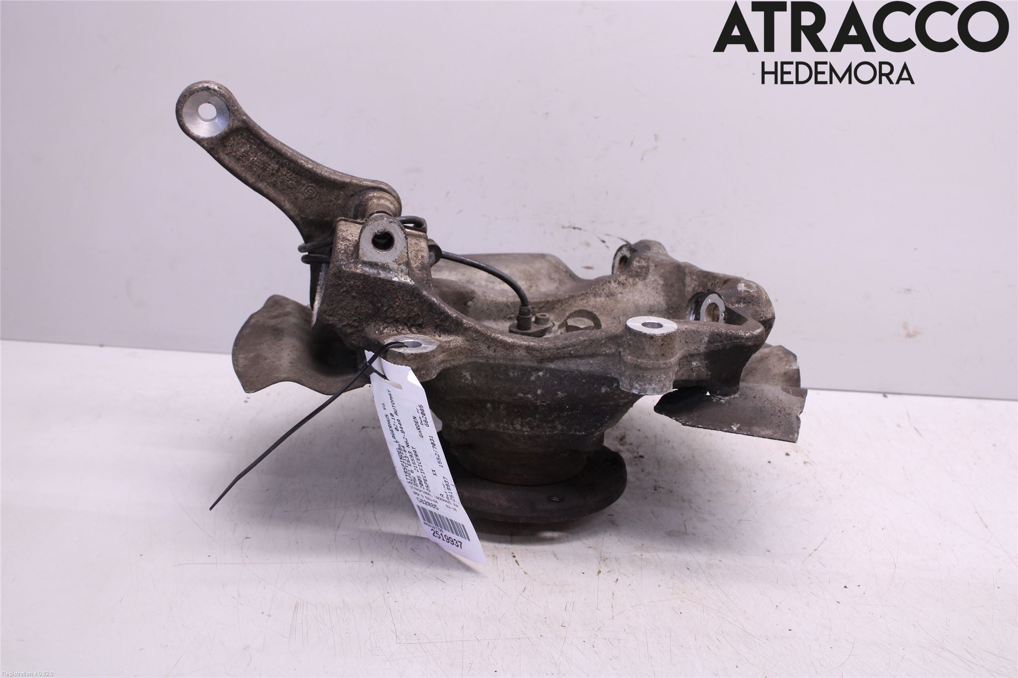 BMW 6 E63/64    02-10 Spindel Vf