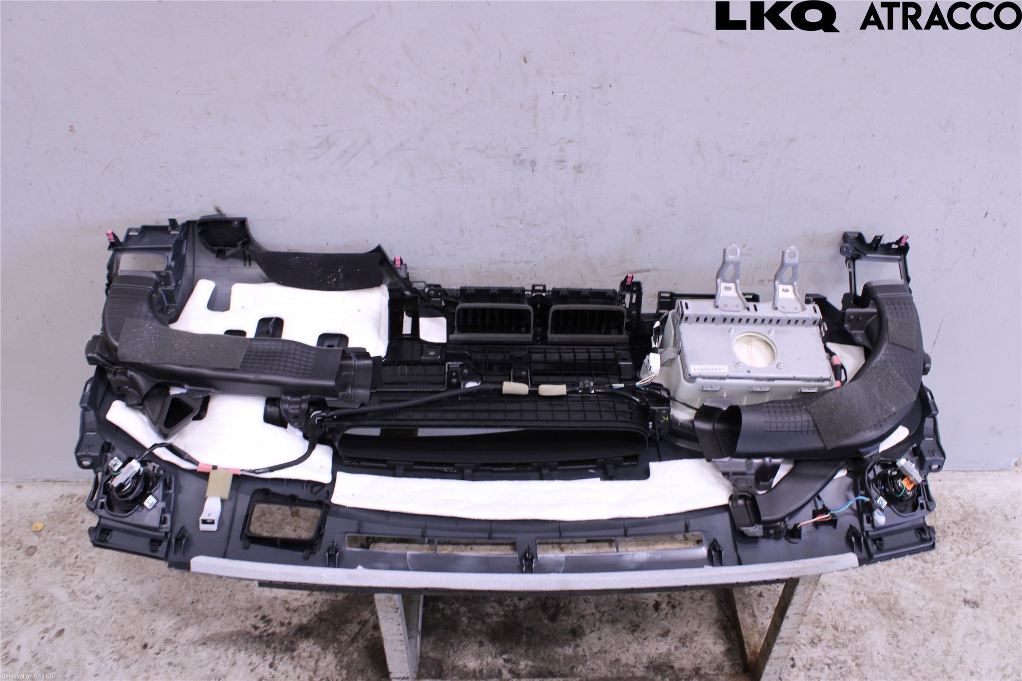 Toyota PRIUS ZVW30 09-20 Dashbord