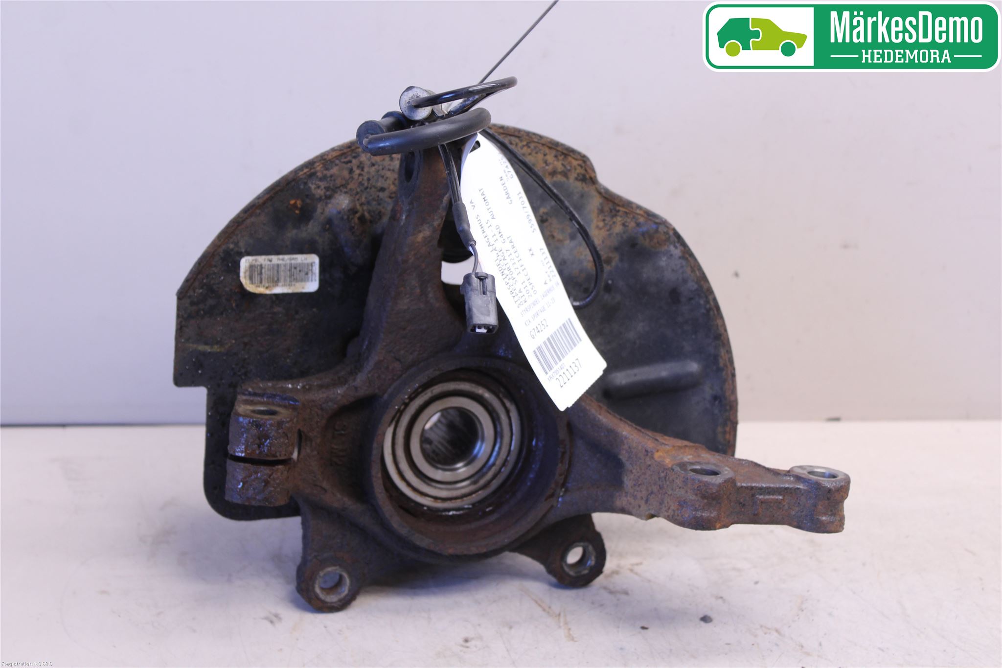 Kia SPORTAGE (SL) 11-15 Spindel Vf