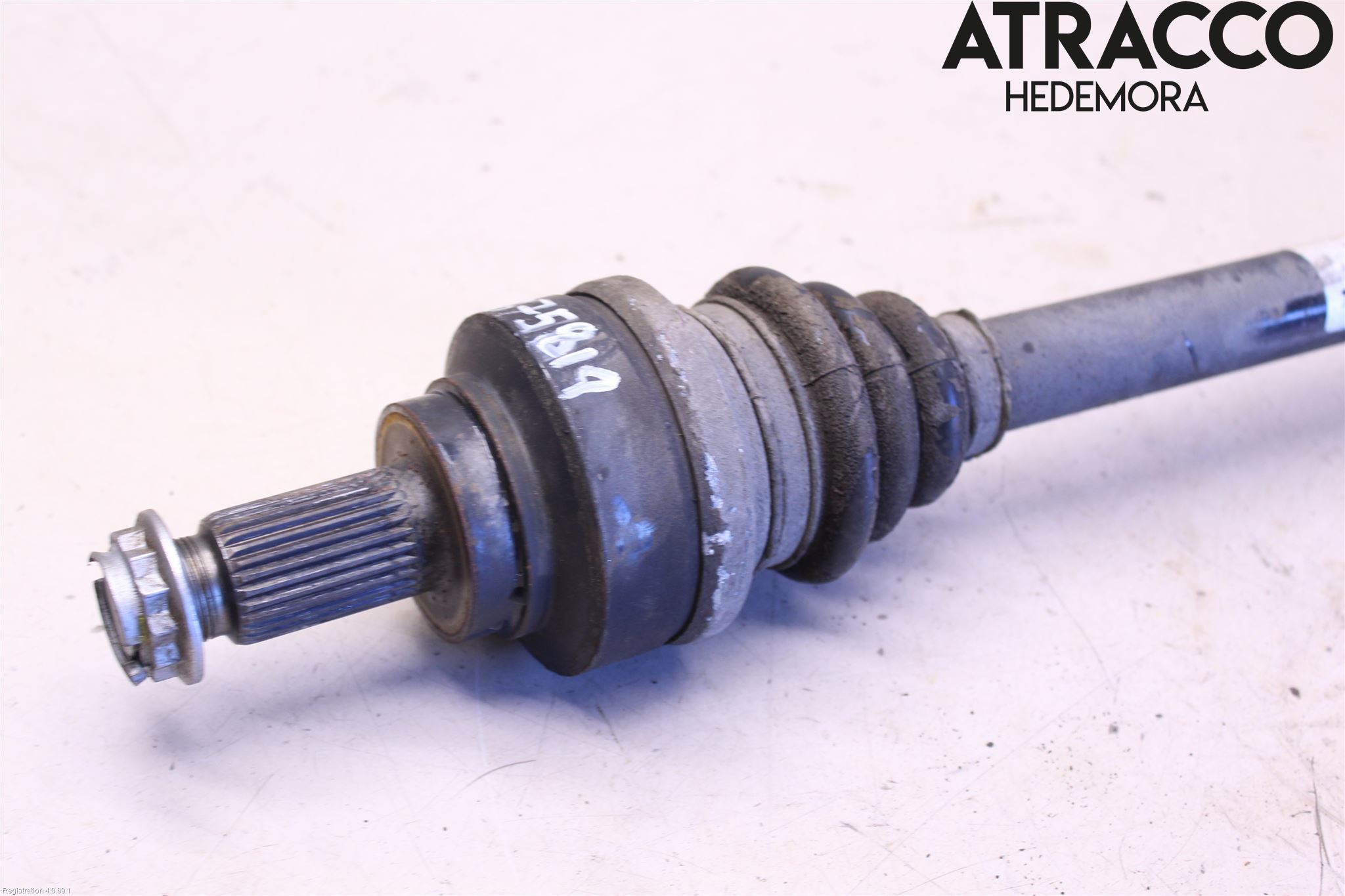 BMW 3 F30/F31/F80 12-19 Drivaksel Bak Kompl Venstre