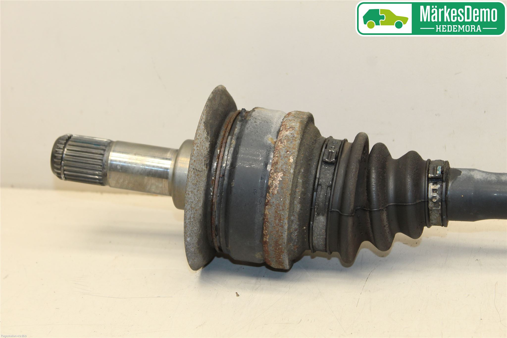 BMW 5 F10/F11/F18 09-17 Drivaksel Bak Kompl Venstre