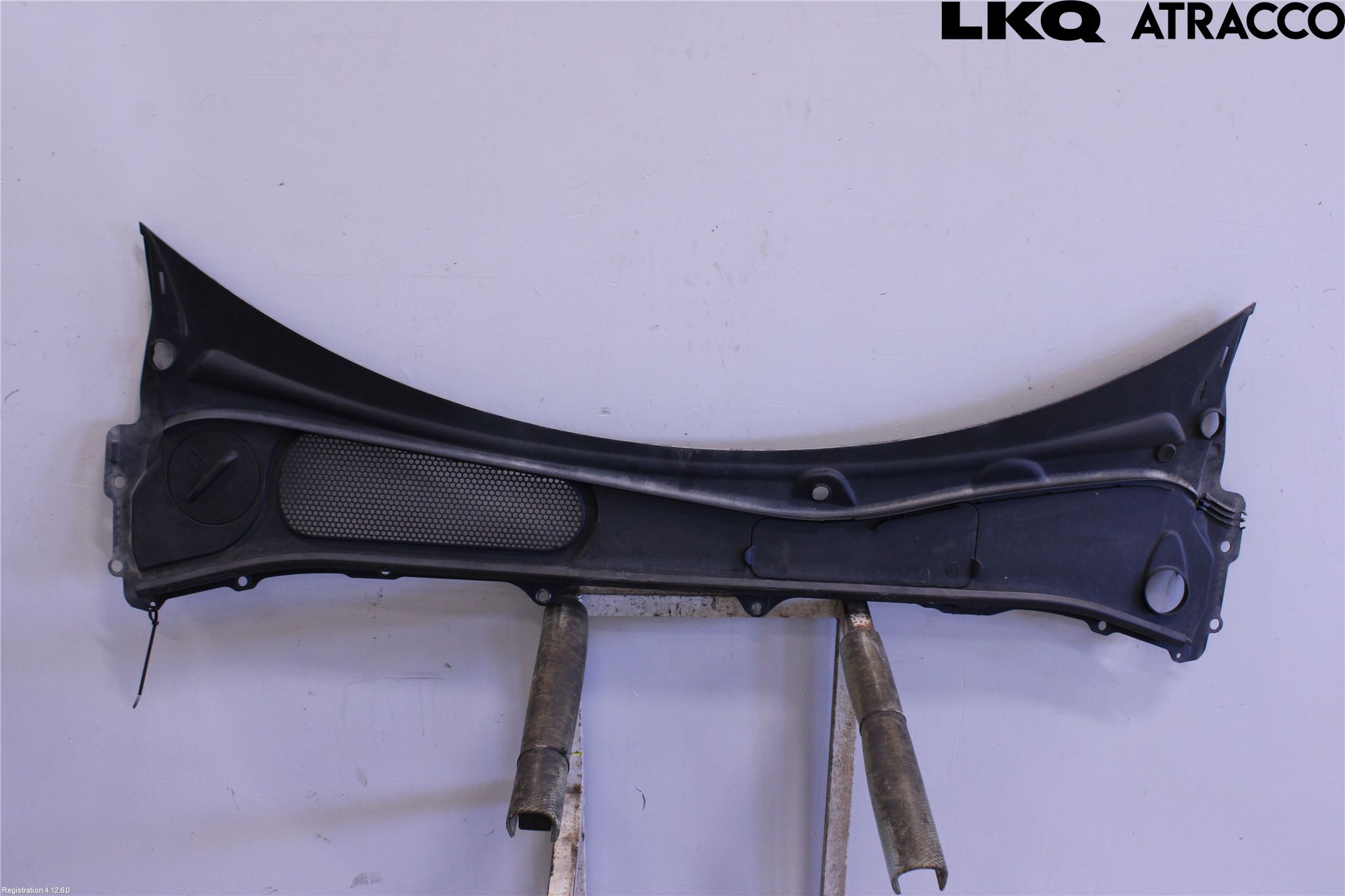 Volvo V90 CROSS COUNTRY 17->> Visker Deksel-Grill-Under Frr