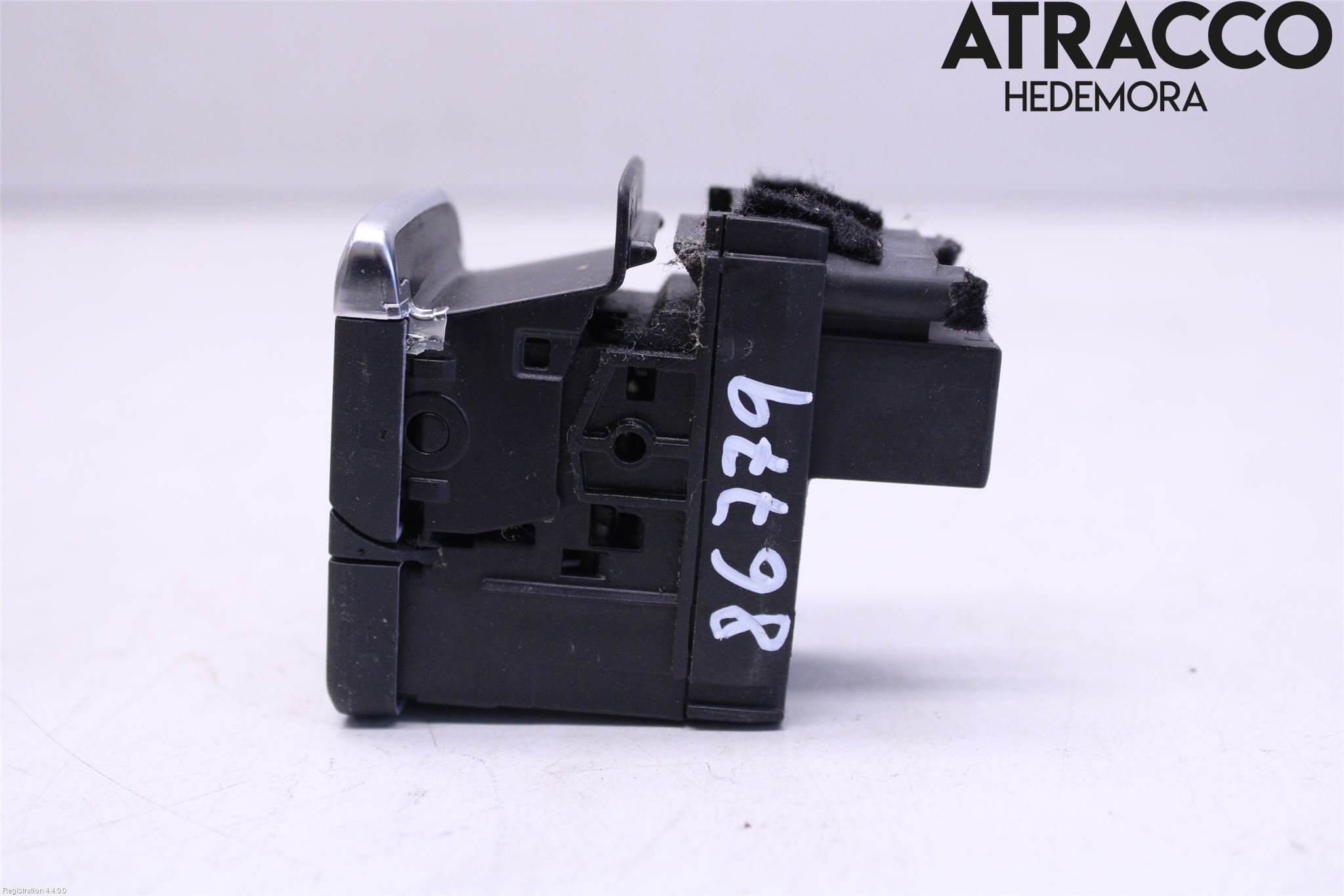 Audi A8/S8 4H 10-17 Bryter Parkeringsbrems