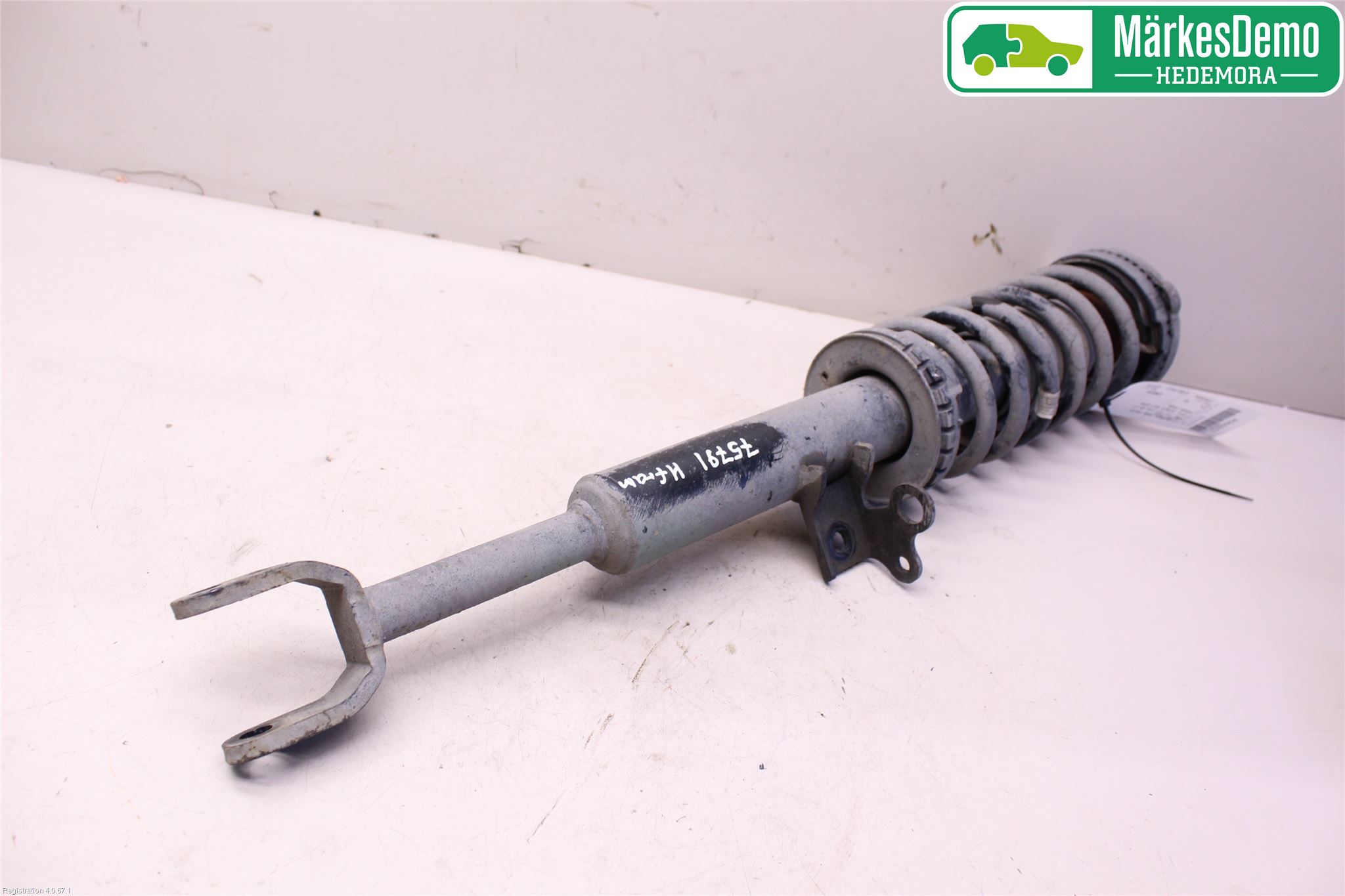 BMW 5 F10/F11/F18 09-17 Fjærbein Foran Høyre
