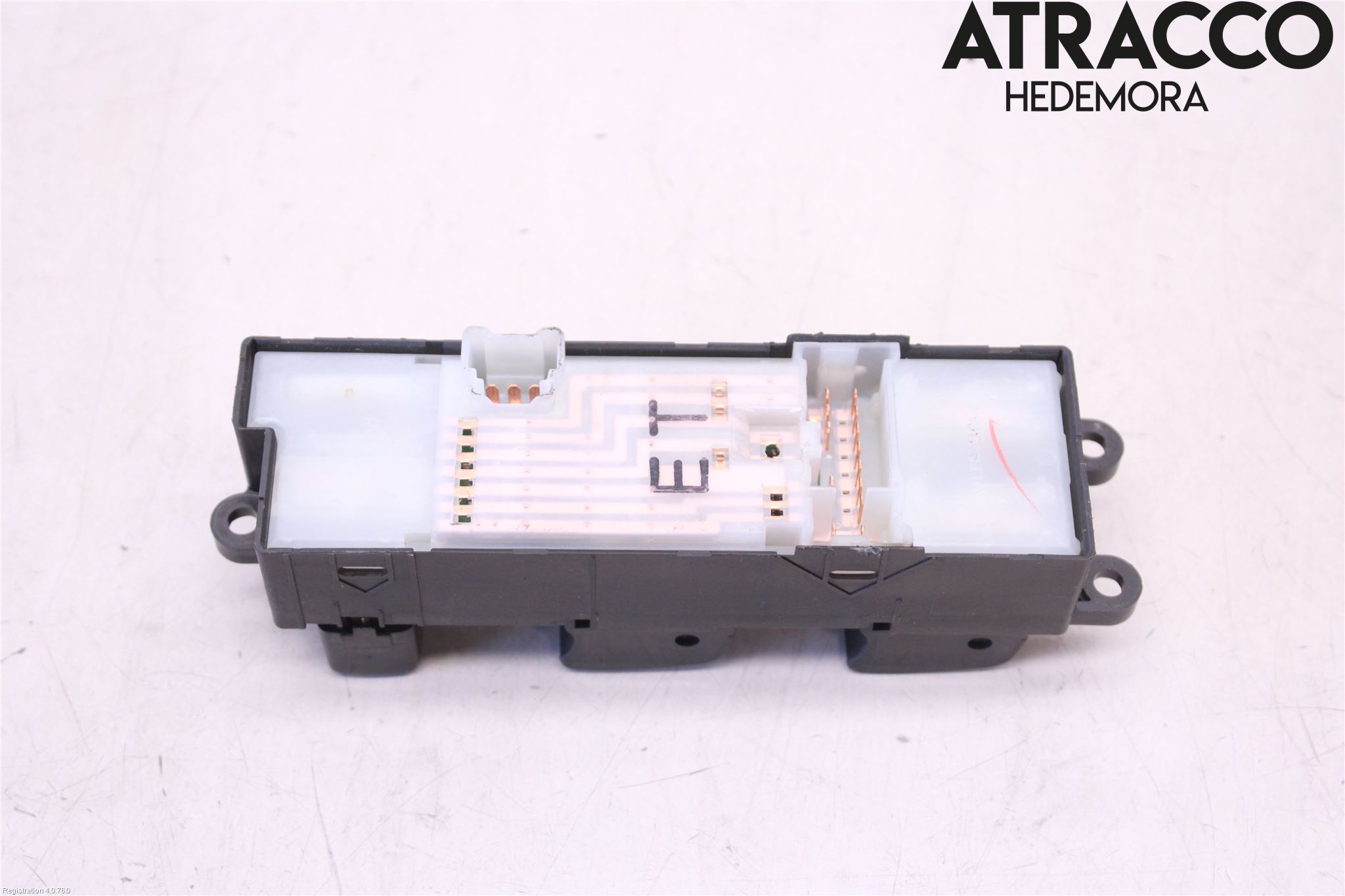 Nissan X-TRAIL     01-07 Bryter Vindusheis
