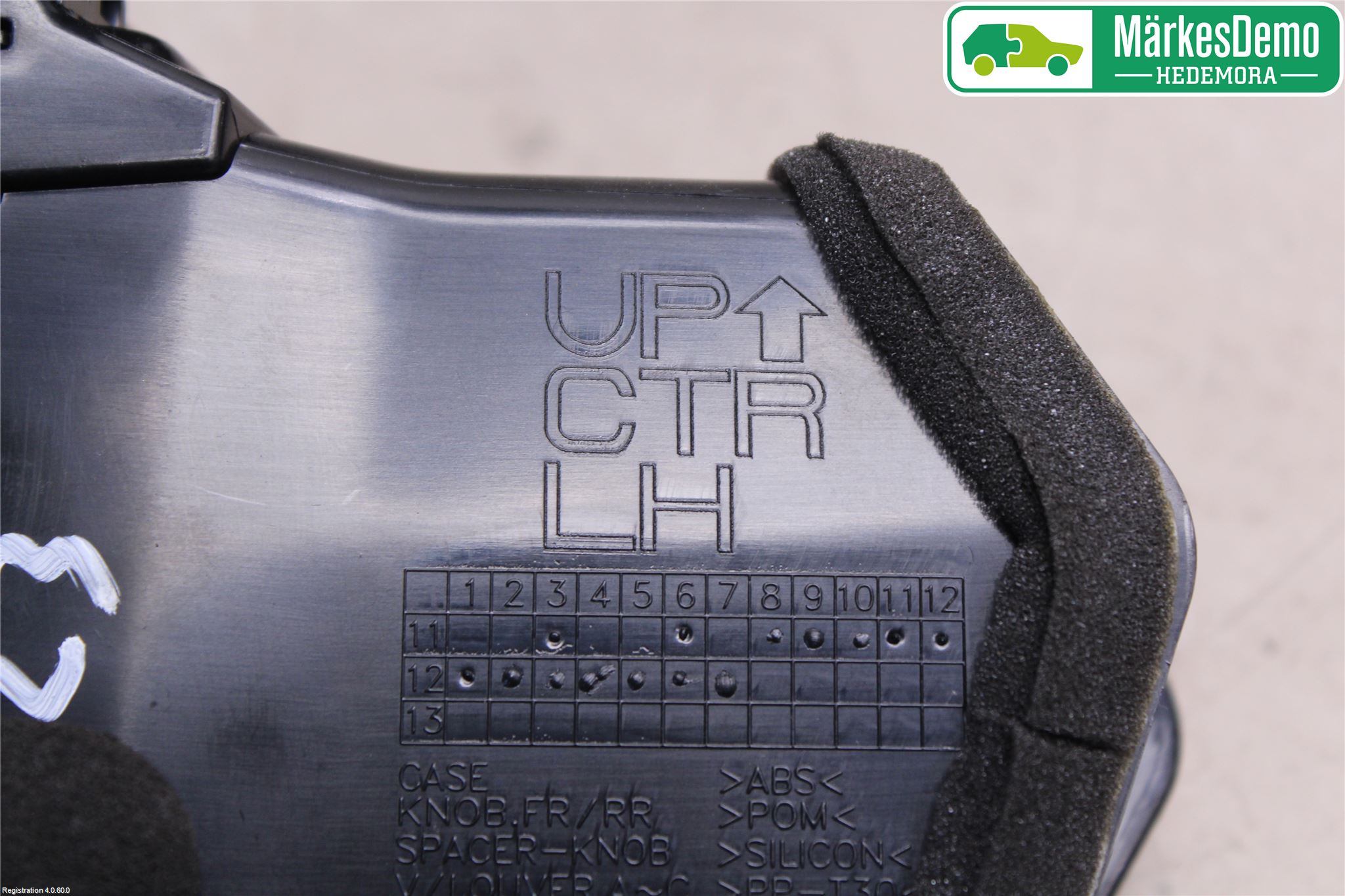 Nissan JUKE 10-14 Dashbord Kanal - Dyse