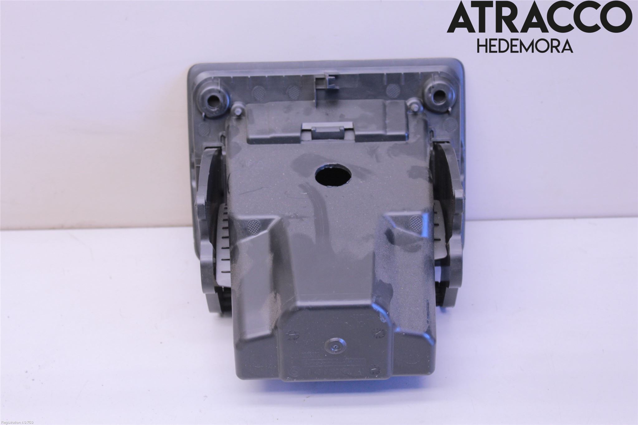 BMW X1 F48 15-22 Innr Oppbevaringsrom