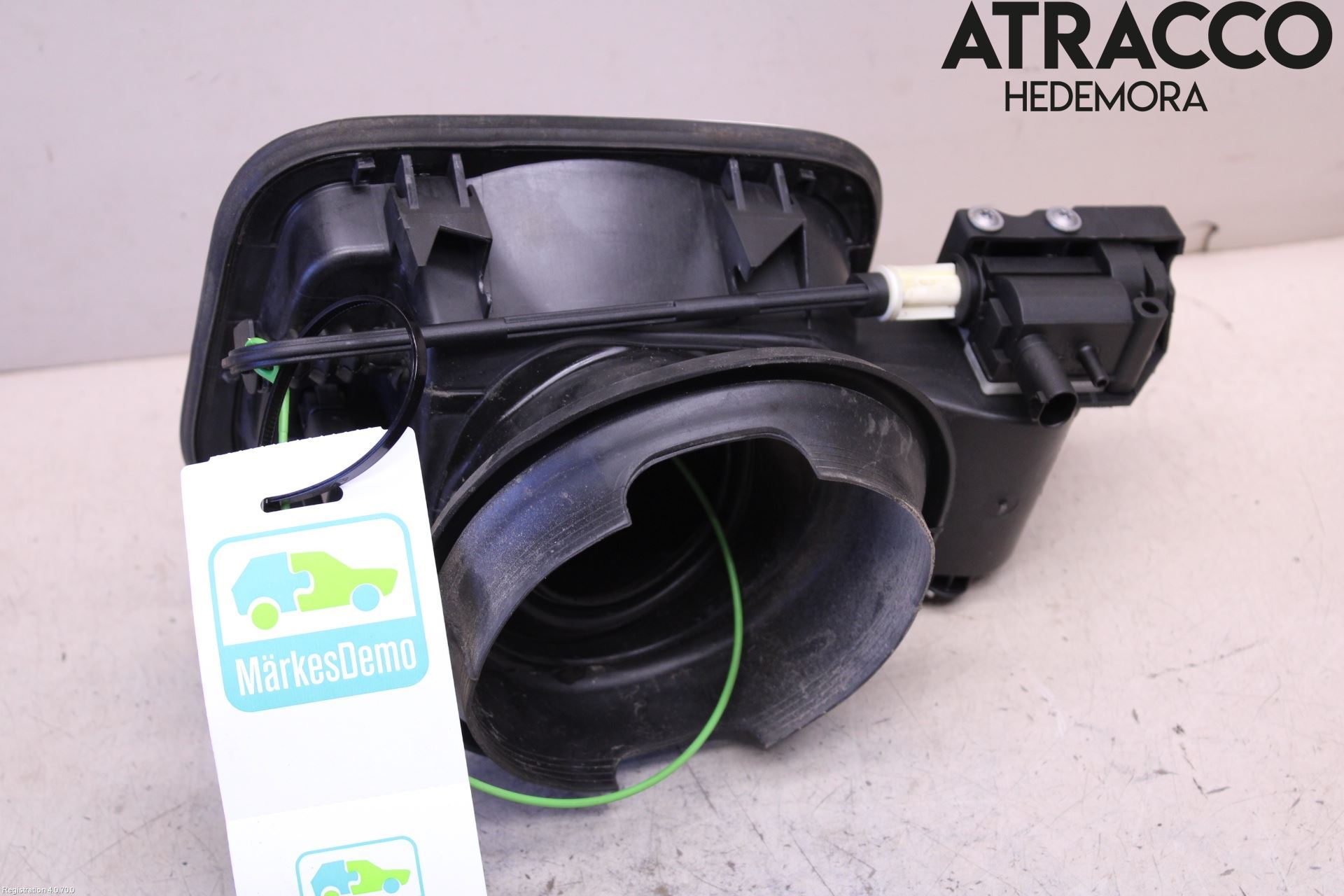 BMW X1 E84 10-15 Drivstoff Tankluke