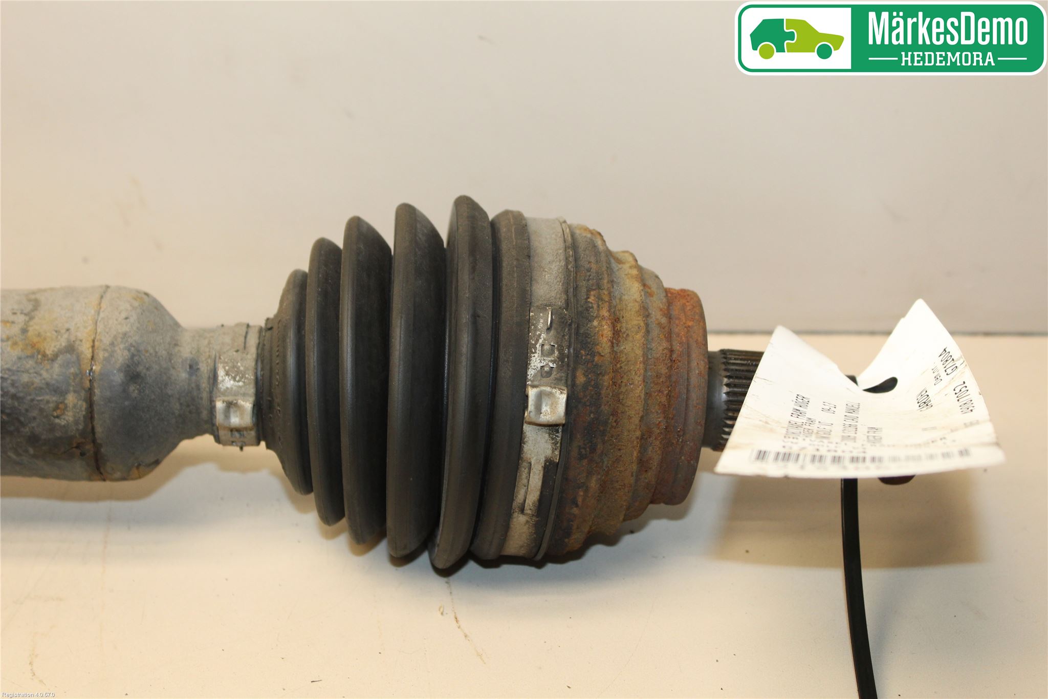 Volkswagen VW GOLF VI 09-13 Drivaksel Foran Kompl Høyre