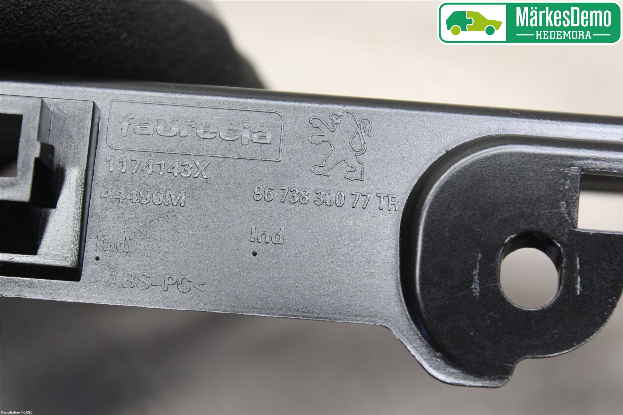 Peugeot 208 12-15 Innr Dekor Instrbord
