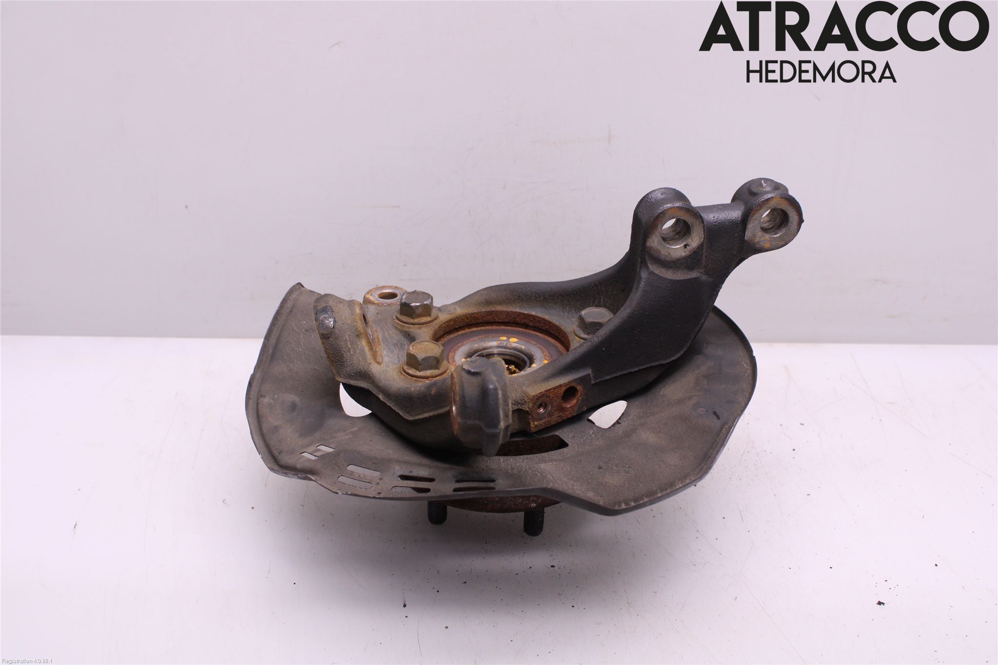Toyota YARIS XP21 20- Spindel Hf