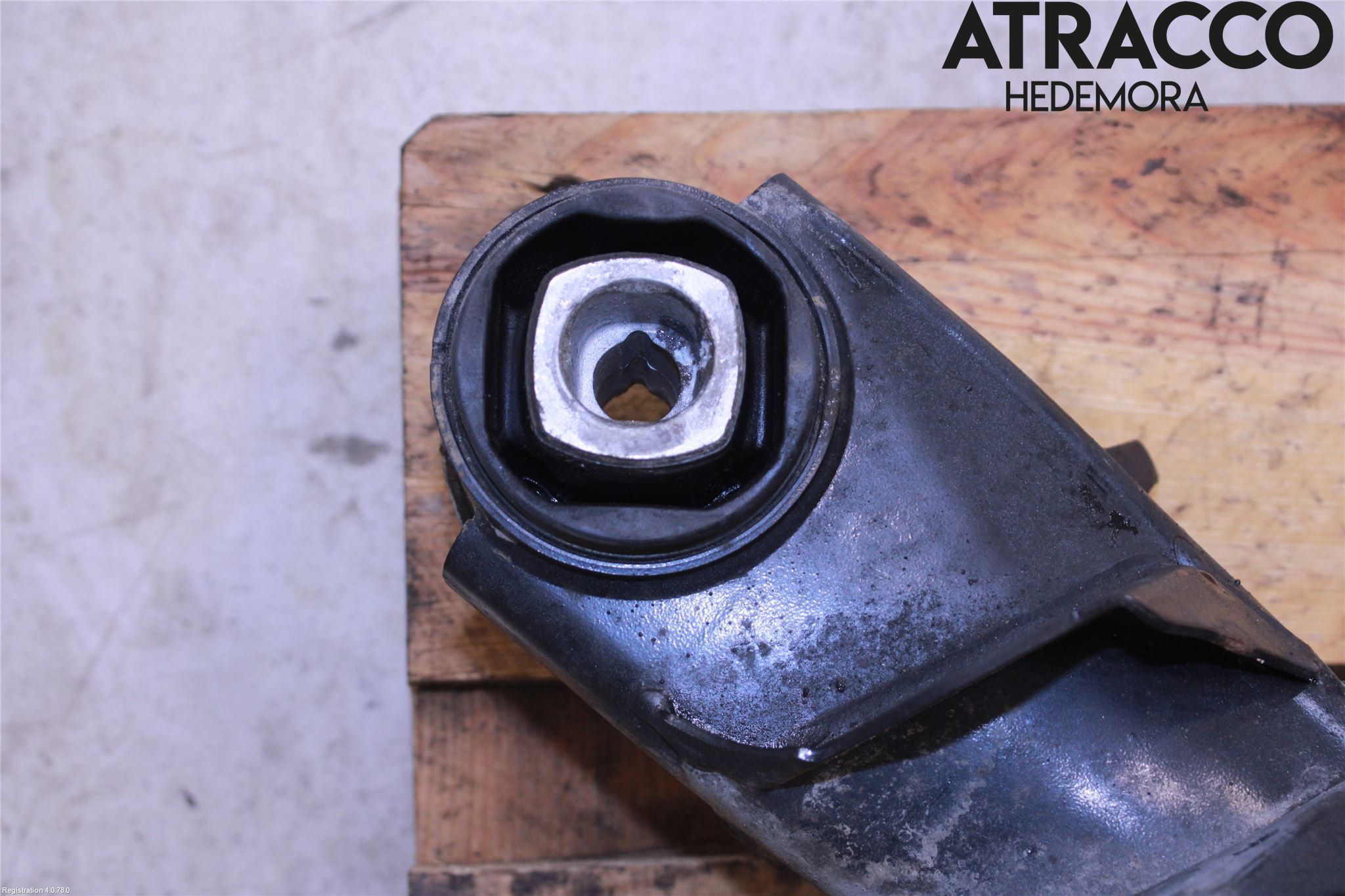 BMW 4 F32/F33/F82/F83 13-20 Bakaksel Feste Travers-Ramme