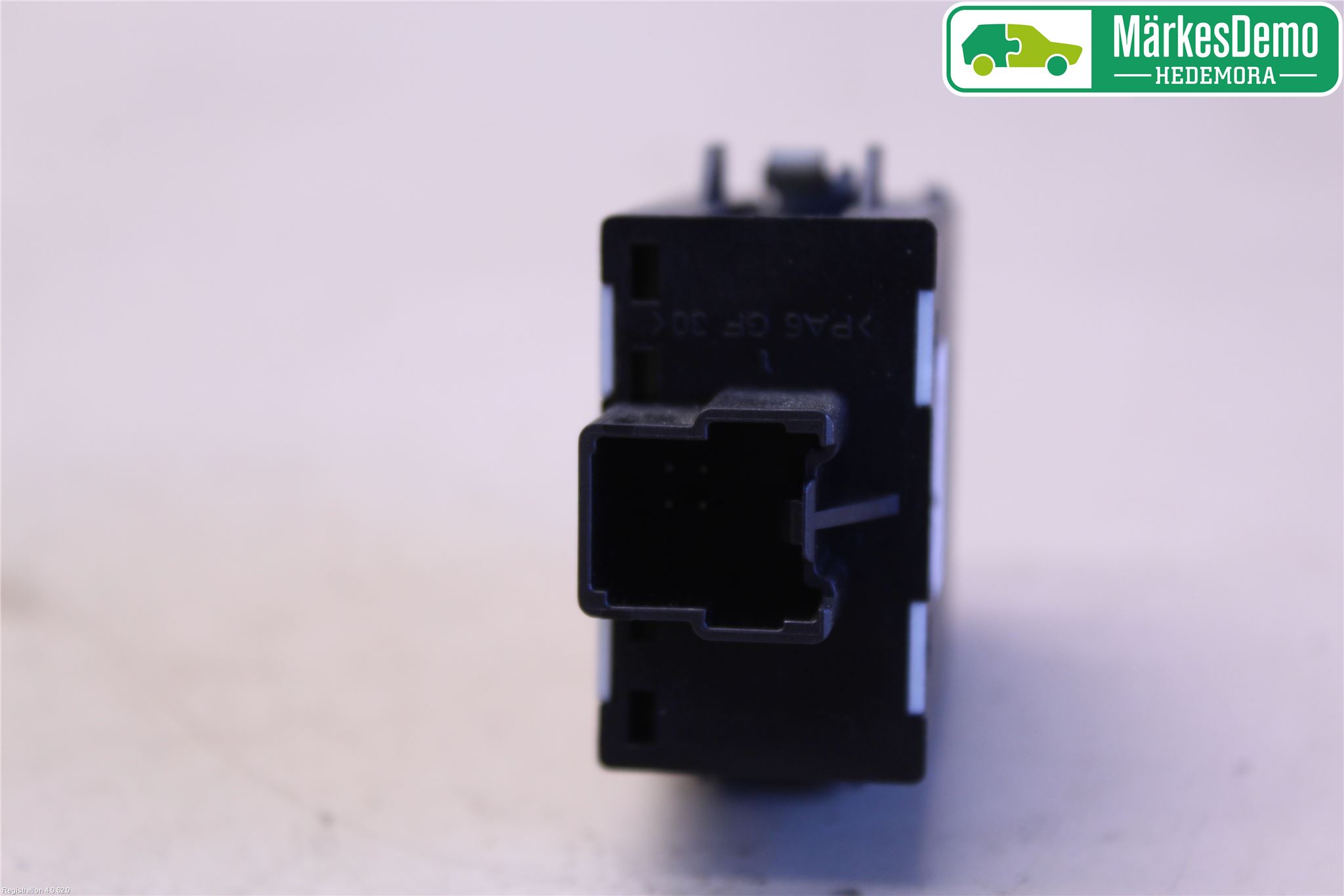 Ford FOCUS     04-07 Bryter Varmesete