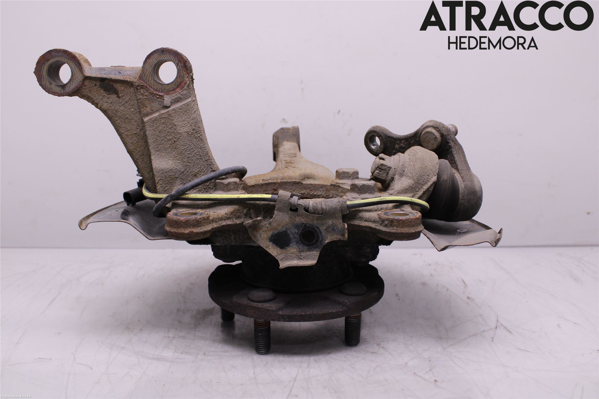 Toyota AURIS 13-19 Spindel Hf