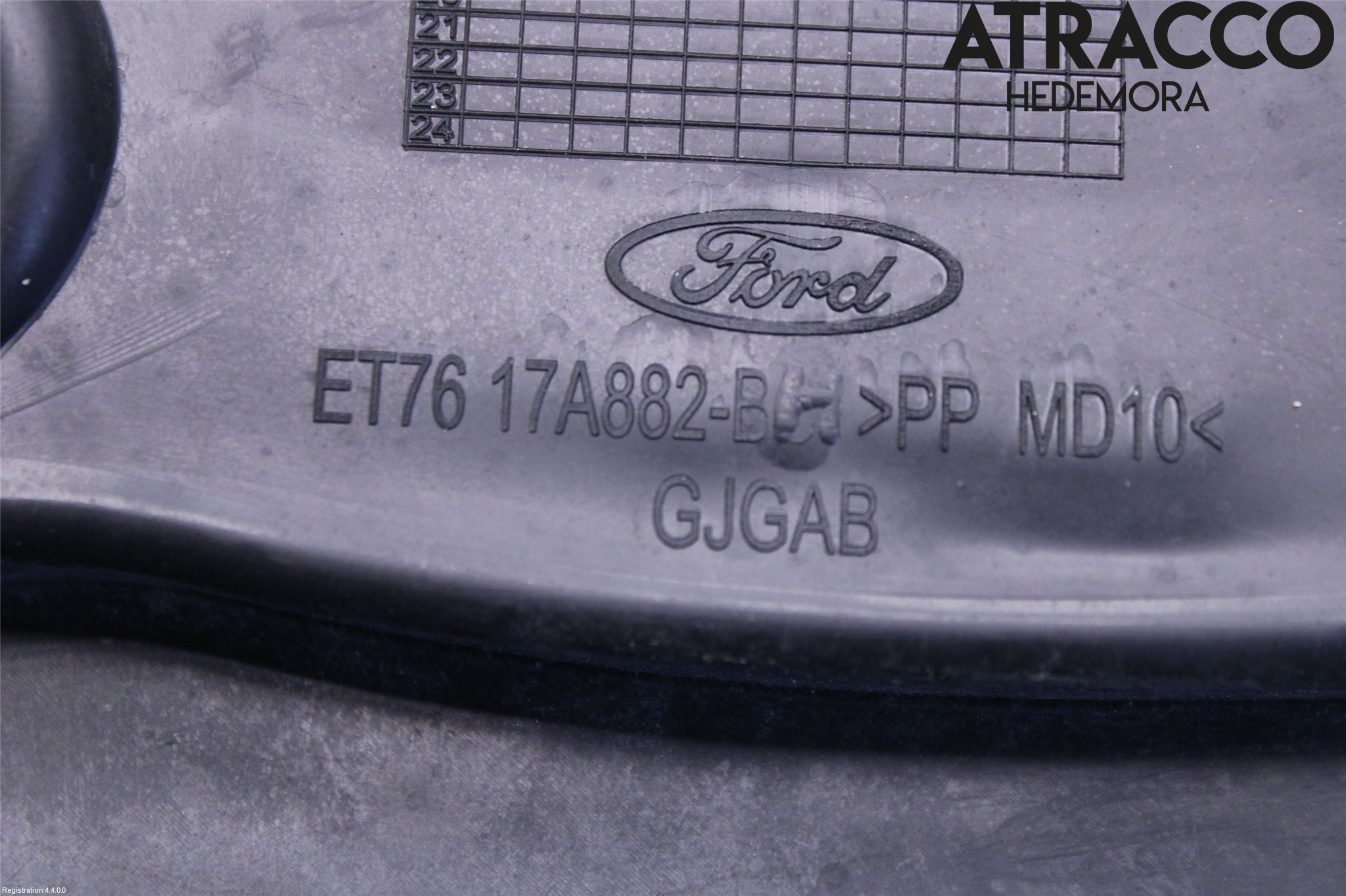 Ford TRANSIT/TOURNEO COURIER 13-23 Støtfangerfeste Bak Venstre