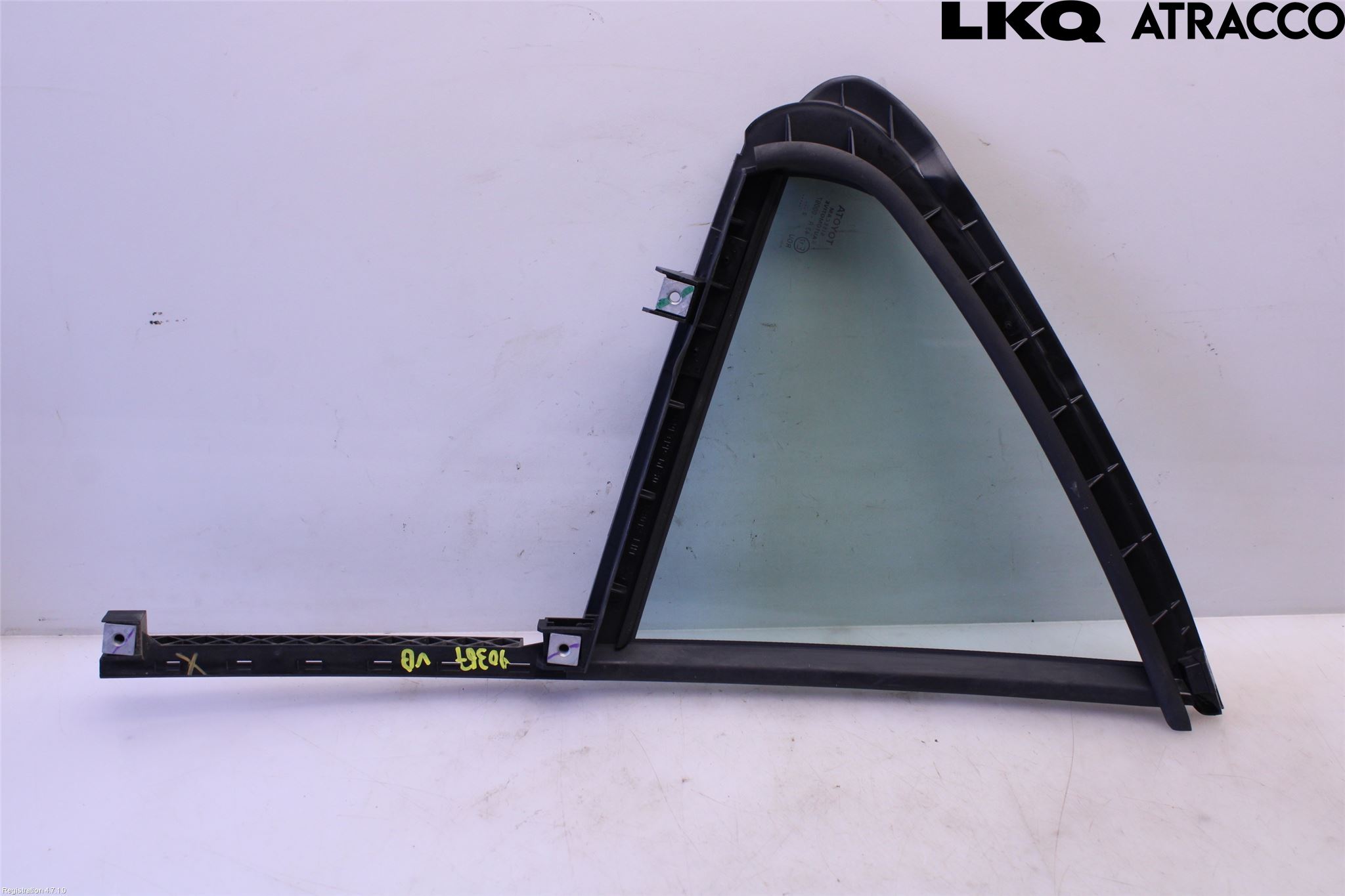 Toyota YARIS CROSS XP21 21- Dørrute Bak Vens Trekant 4D