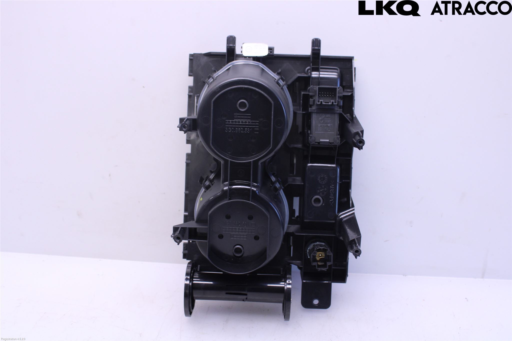 Volkswagen VW PASSAT 15-19 Innr Koppholder