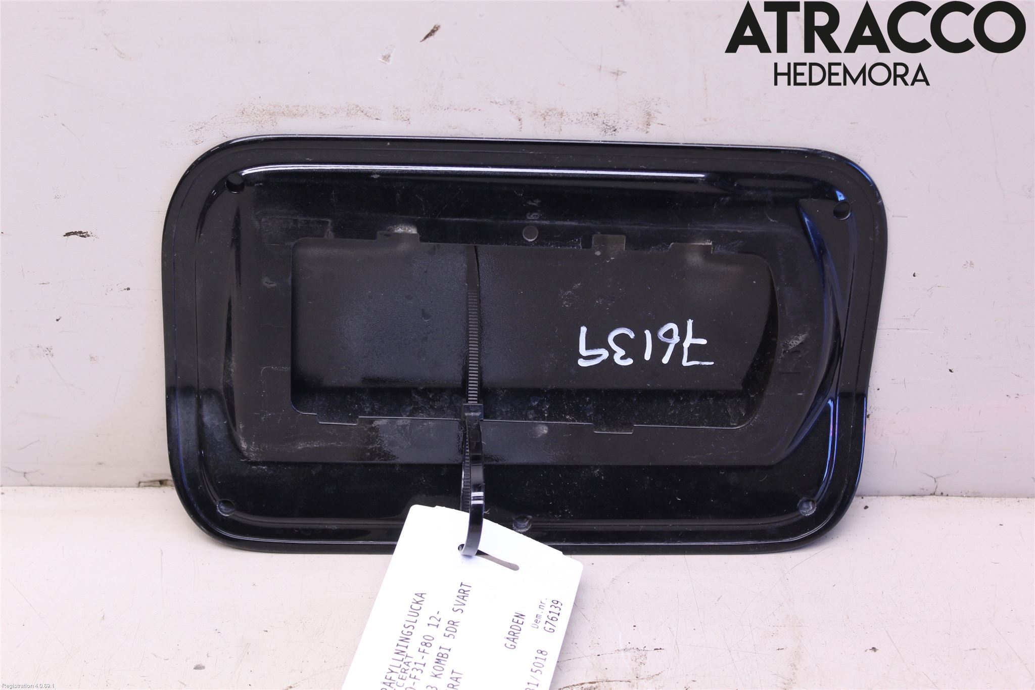 BMW 3 F30/F31/F80 12-19 Drivstoff Tankluke