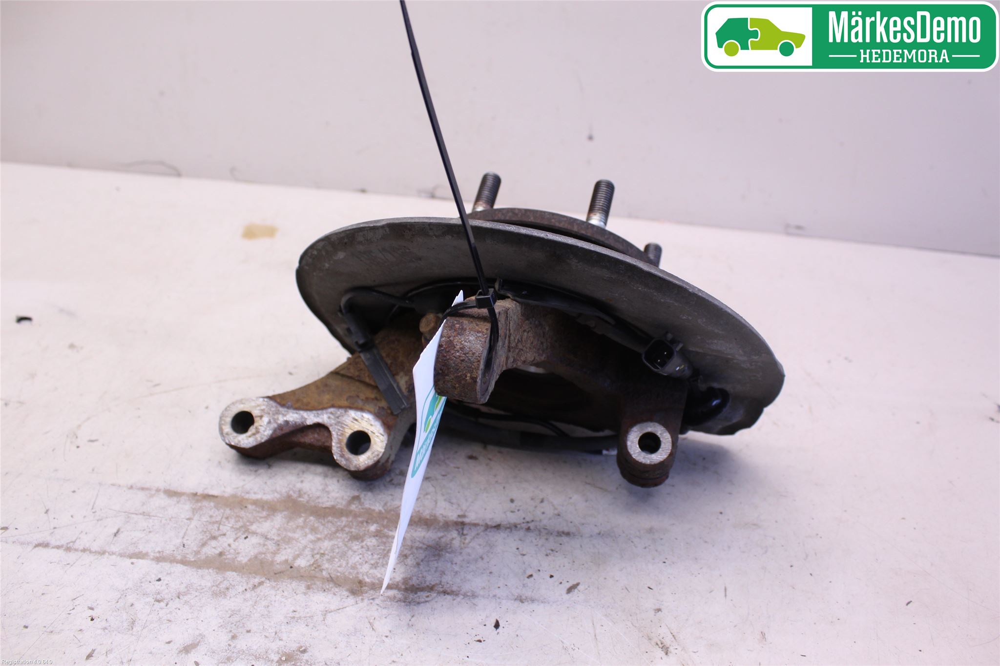 Mitsubishi OUTLANDER 13-21 Spindel Hf