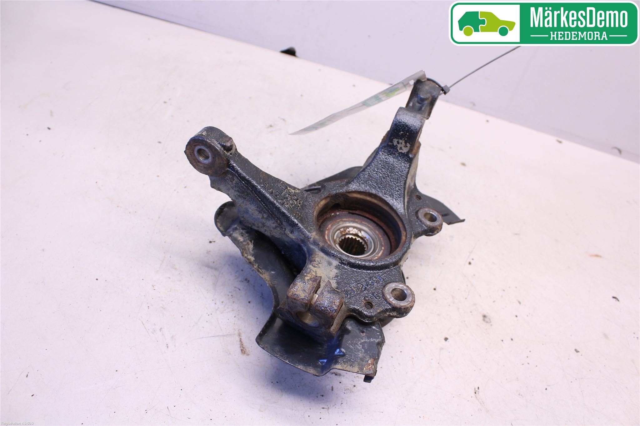 Opel CORSA D 07-14 Spindel Vf