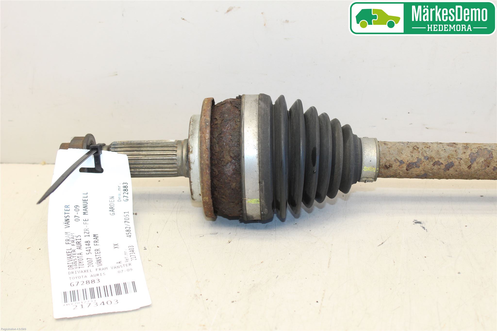 Toyota AURIS 07-09 Drivaksel Foran Kompl Venstre