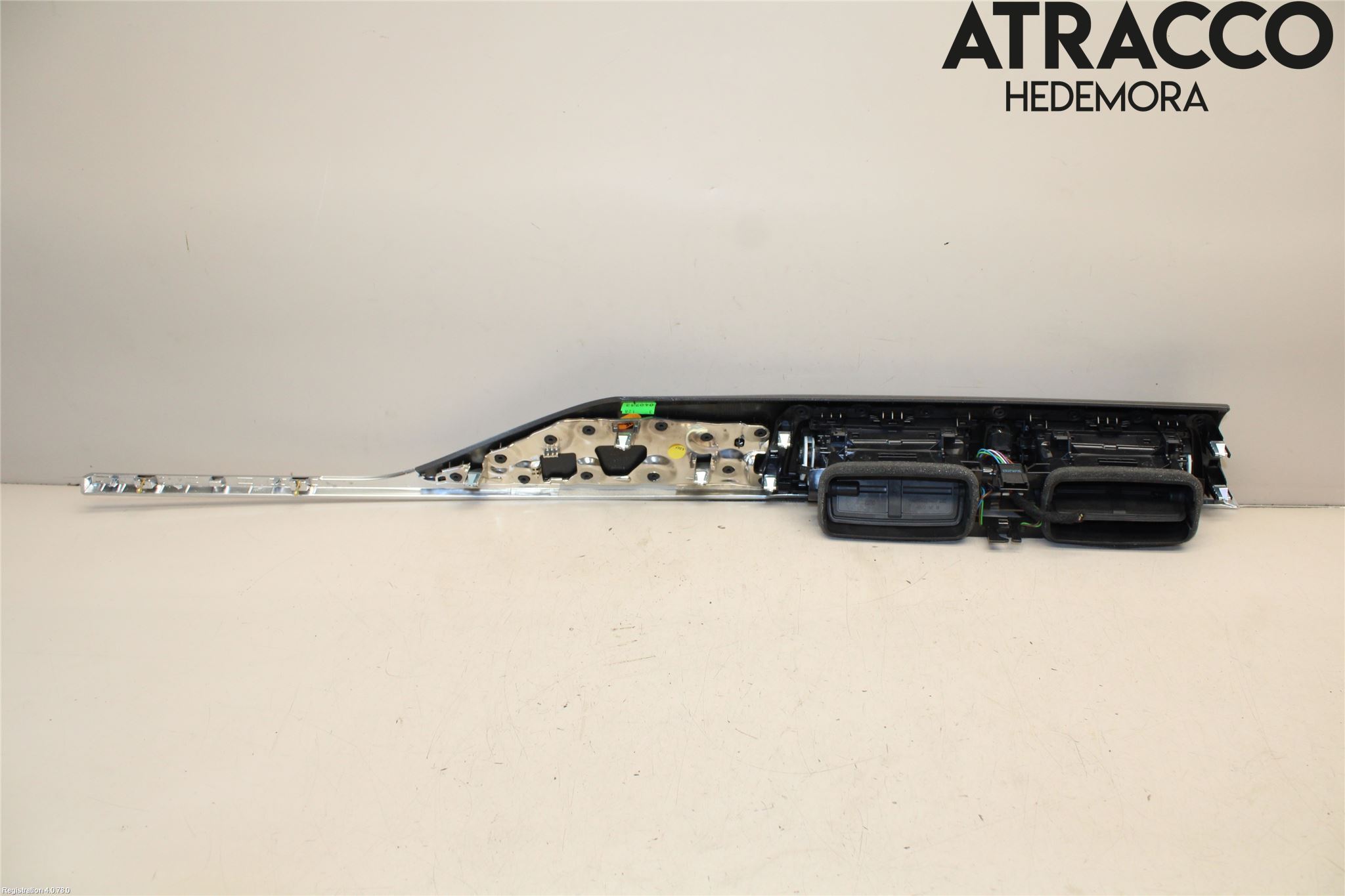 BMW 3 F30/F31/F80 12-19 Dashbord Kanal - Dyse