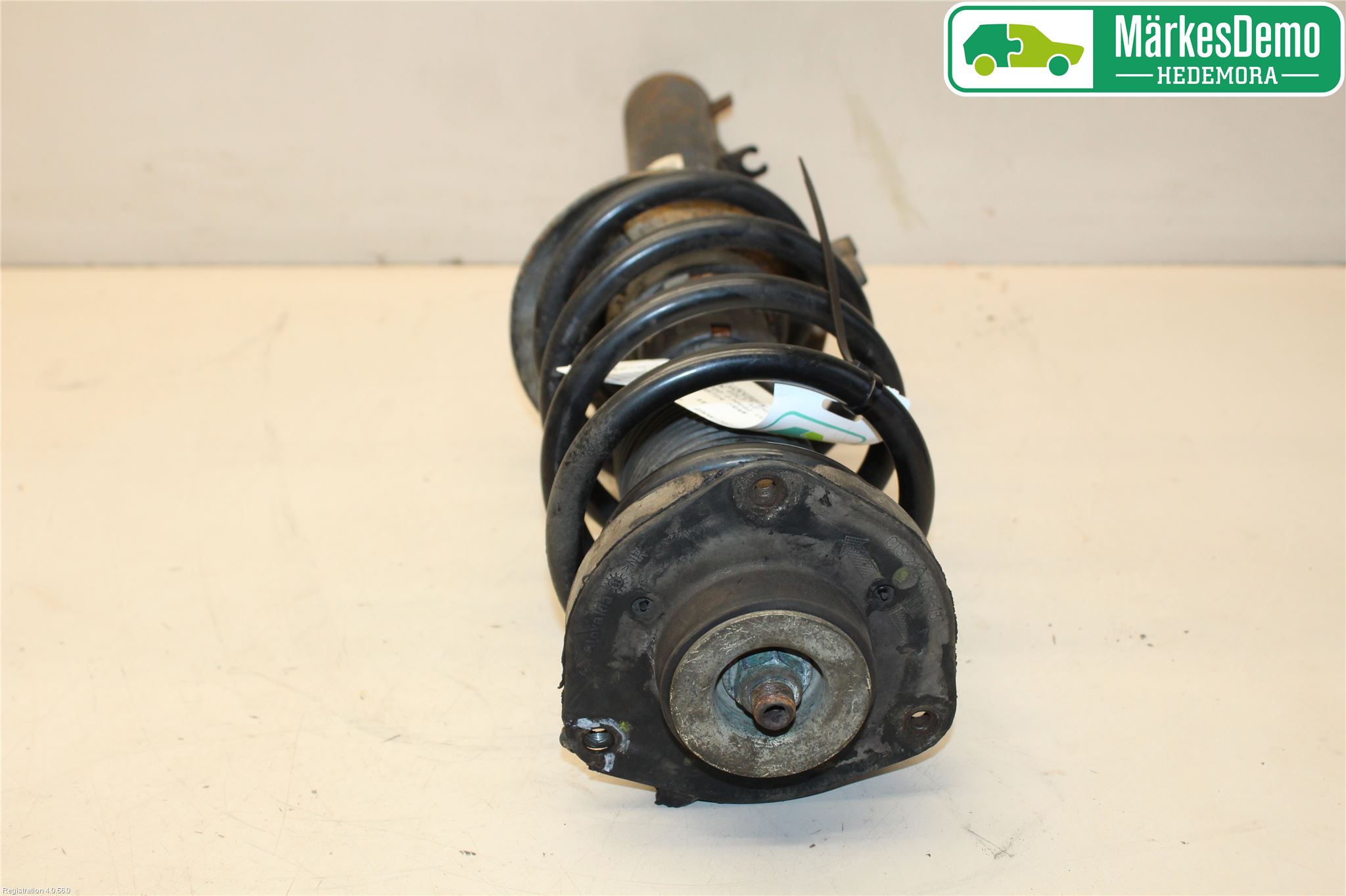 Volkswagen VW GOLF VI 09-13 Fjærbein Foran Venstre