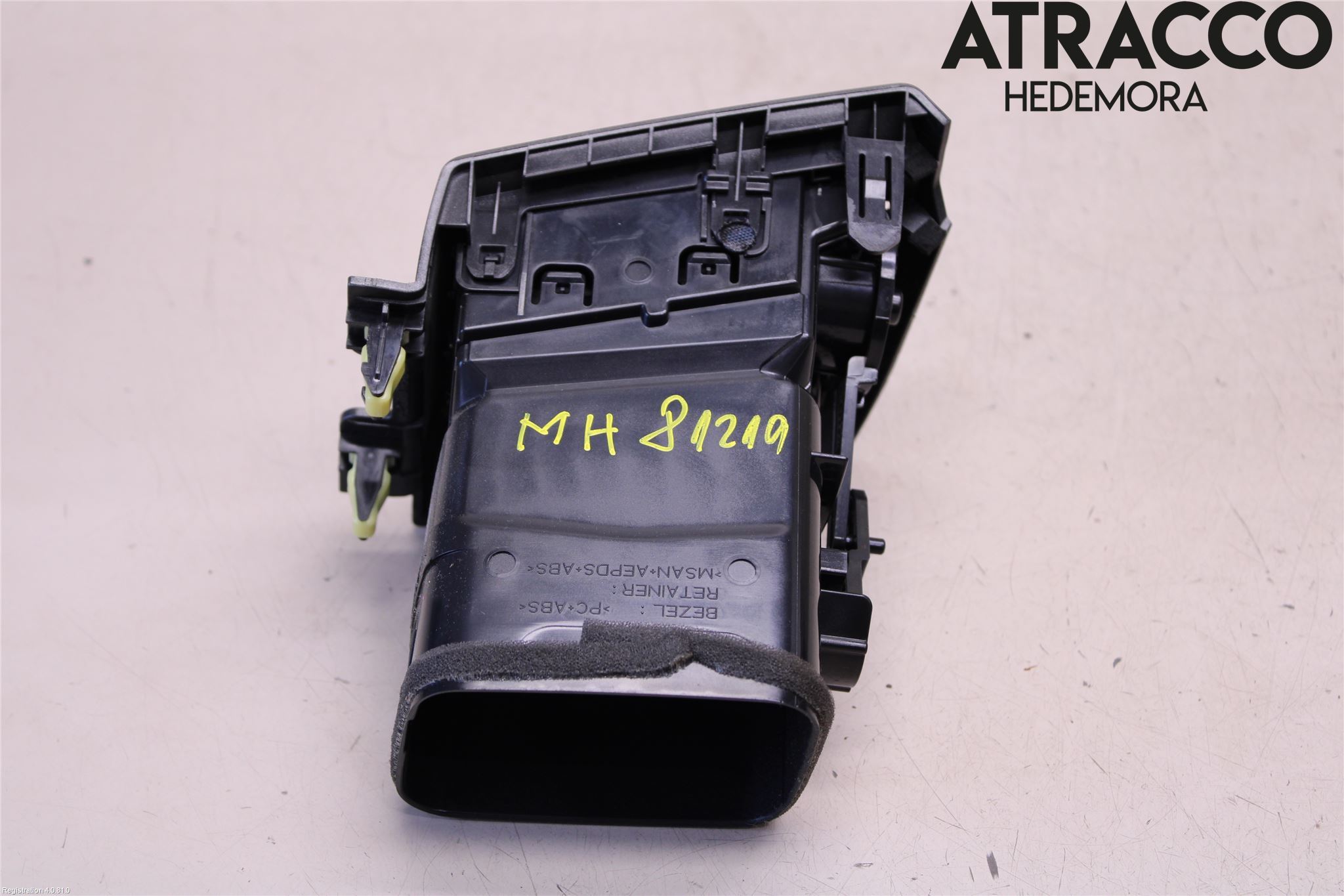 Toyota RAV4 13-18 Dashbord Kanal - Dyse