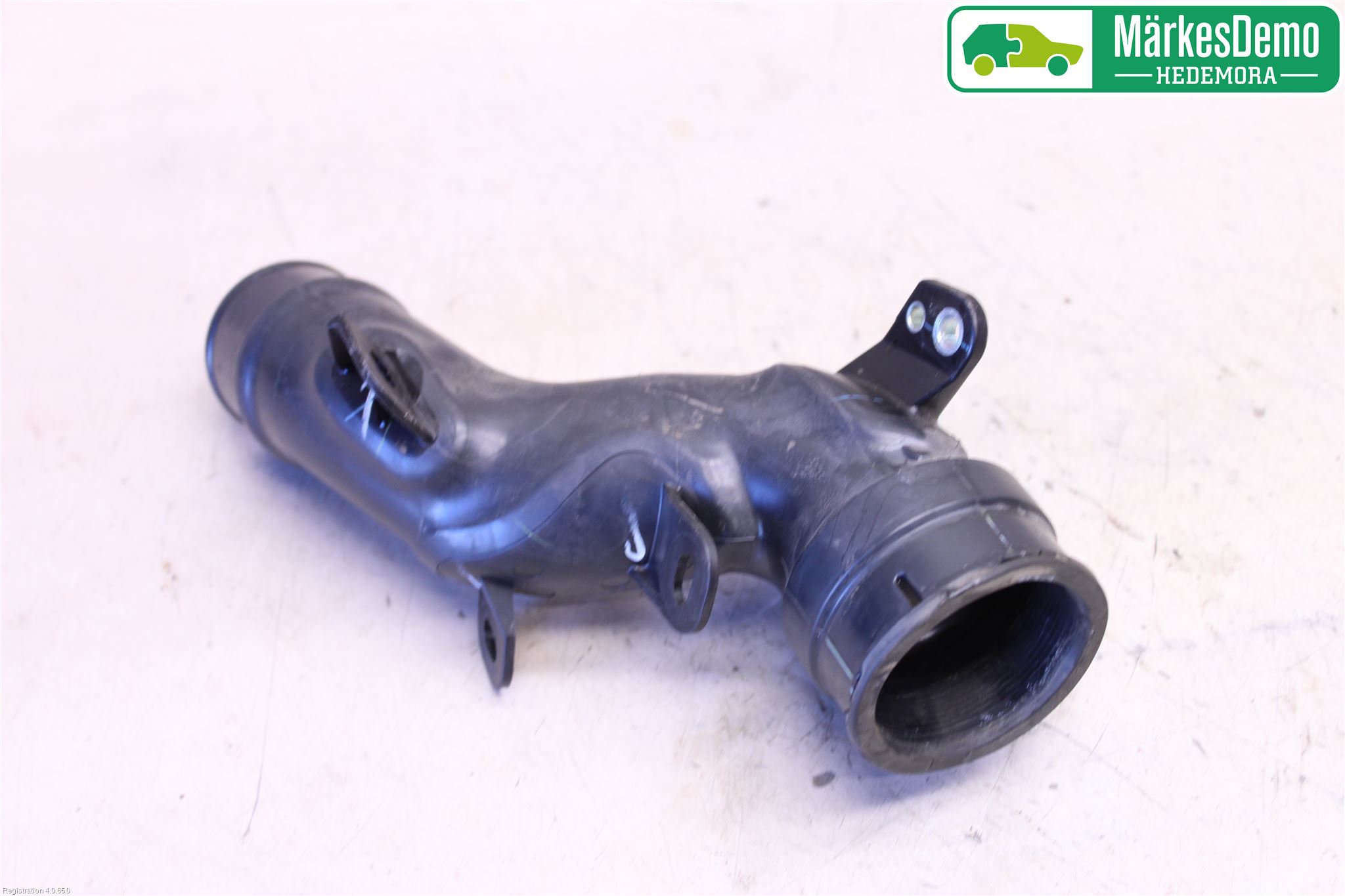 Nissan NOTE E12 14-20 Intercooler Rør-Slange
