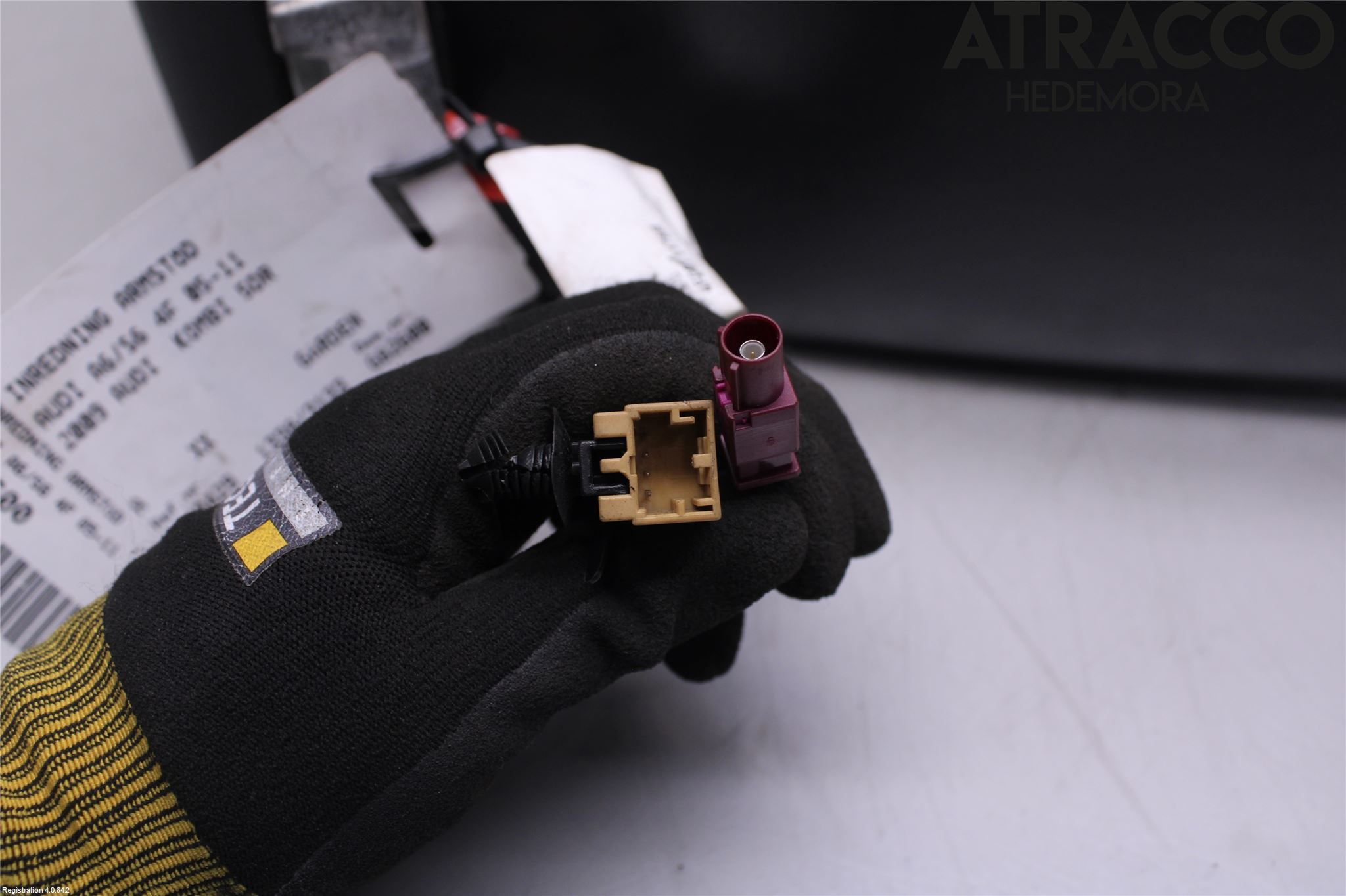 Audi A6/S6     05-11 Innr Armlene