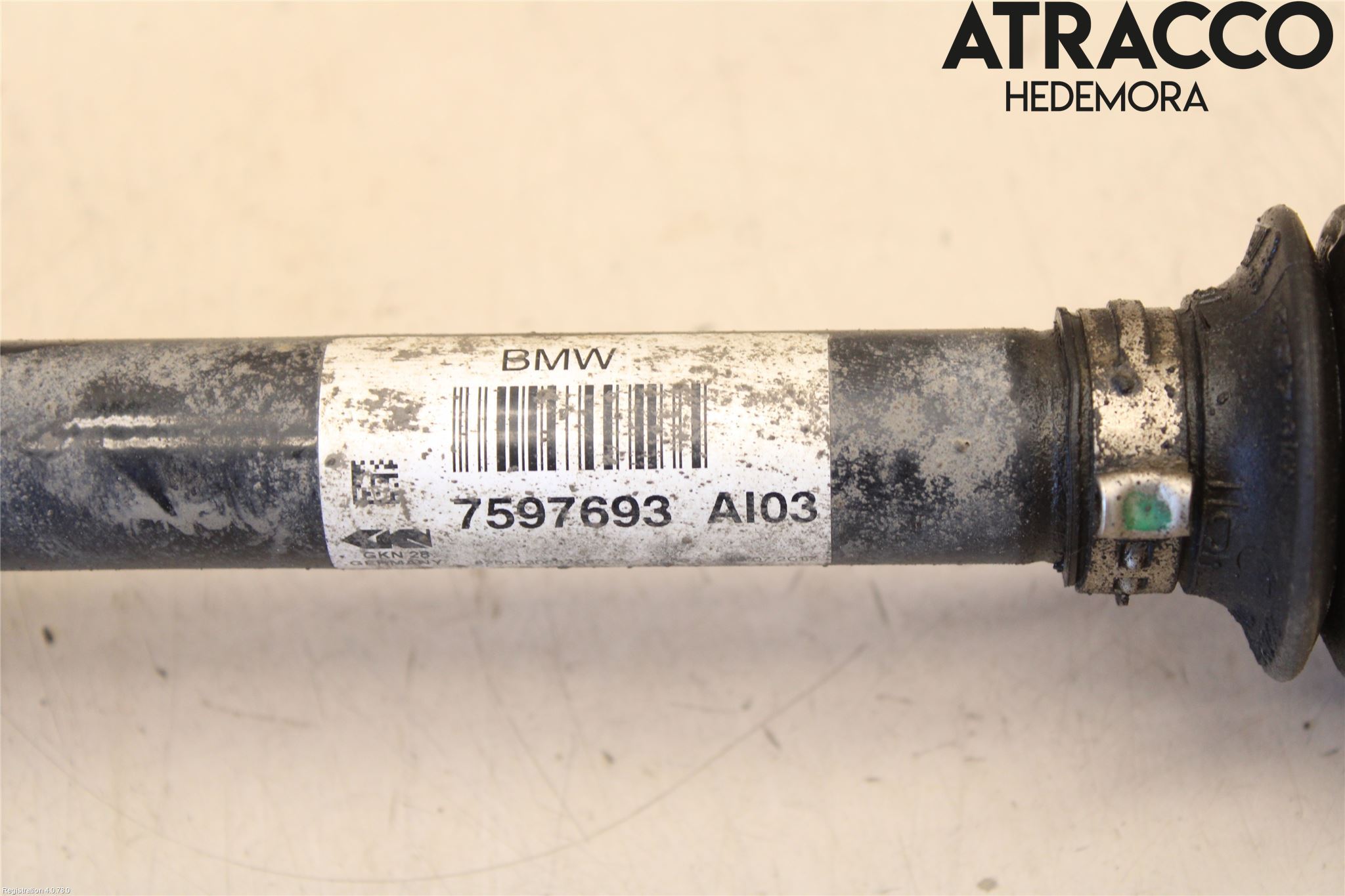 BMW 3 F30/F31/F80 12-19 Drivaksel Foran Kompl Venstre