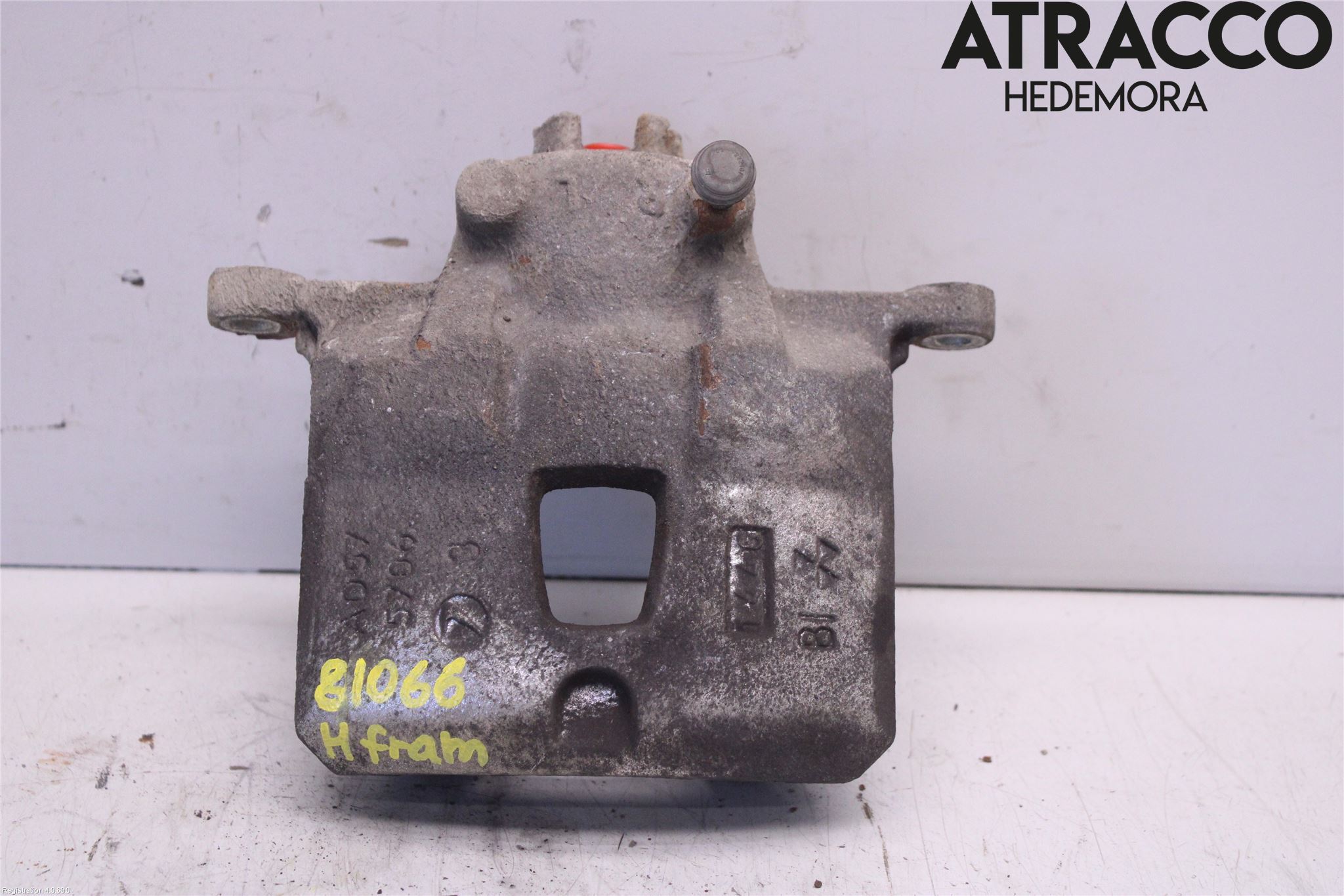 Subaru LEGACY    99-03 Bremsecaliper Foran Høyre
