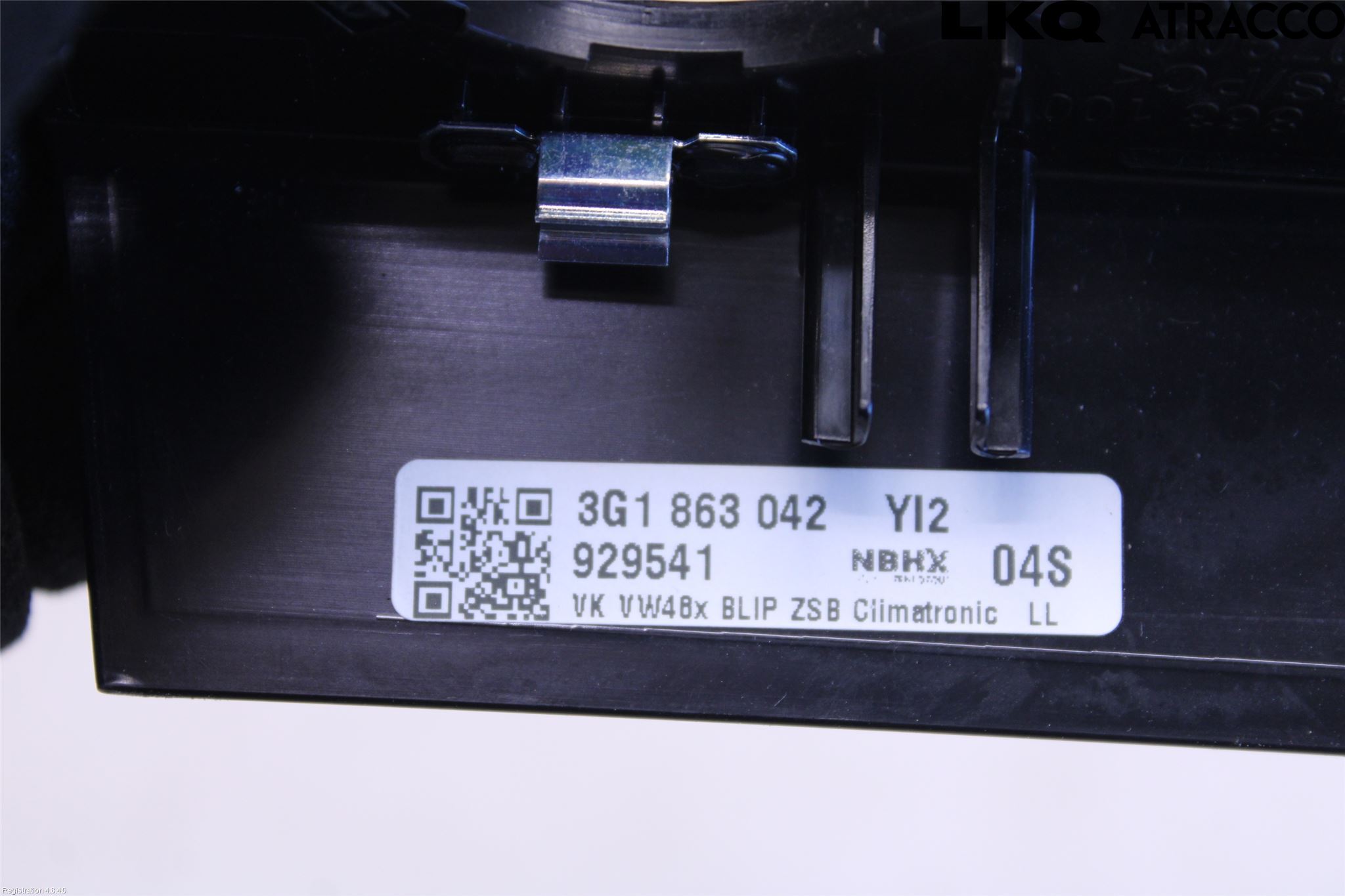 Volkswagen VW PASSAT 20-24 Instrument Ramme