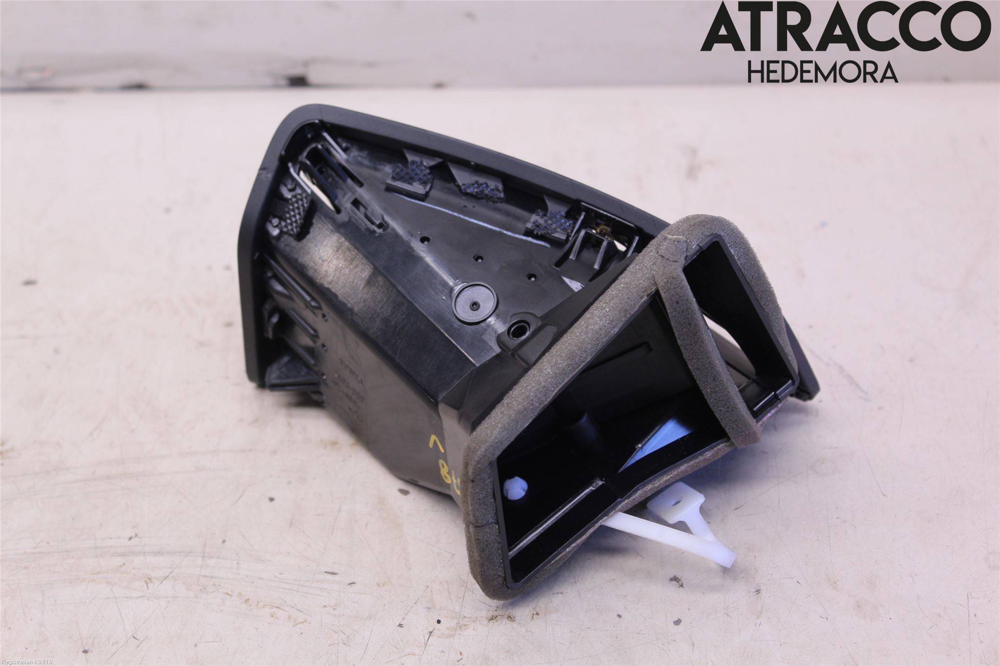 Ford KUGA 13-16 Dashbord Kanal - Dyse