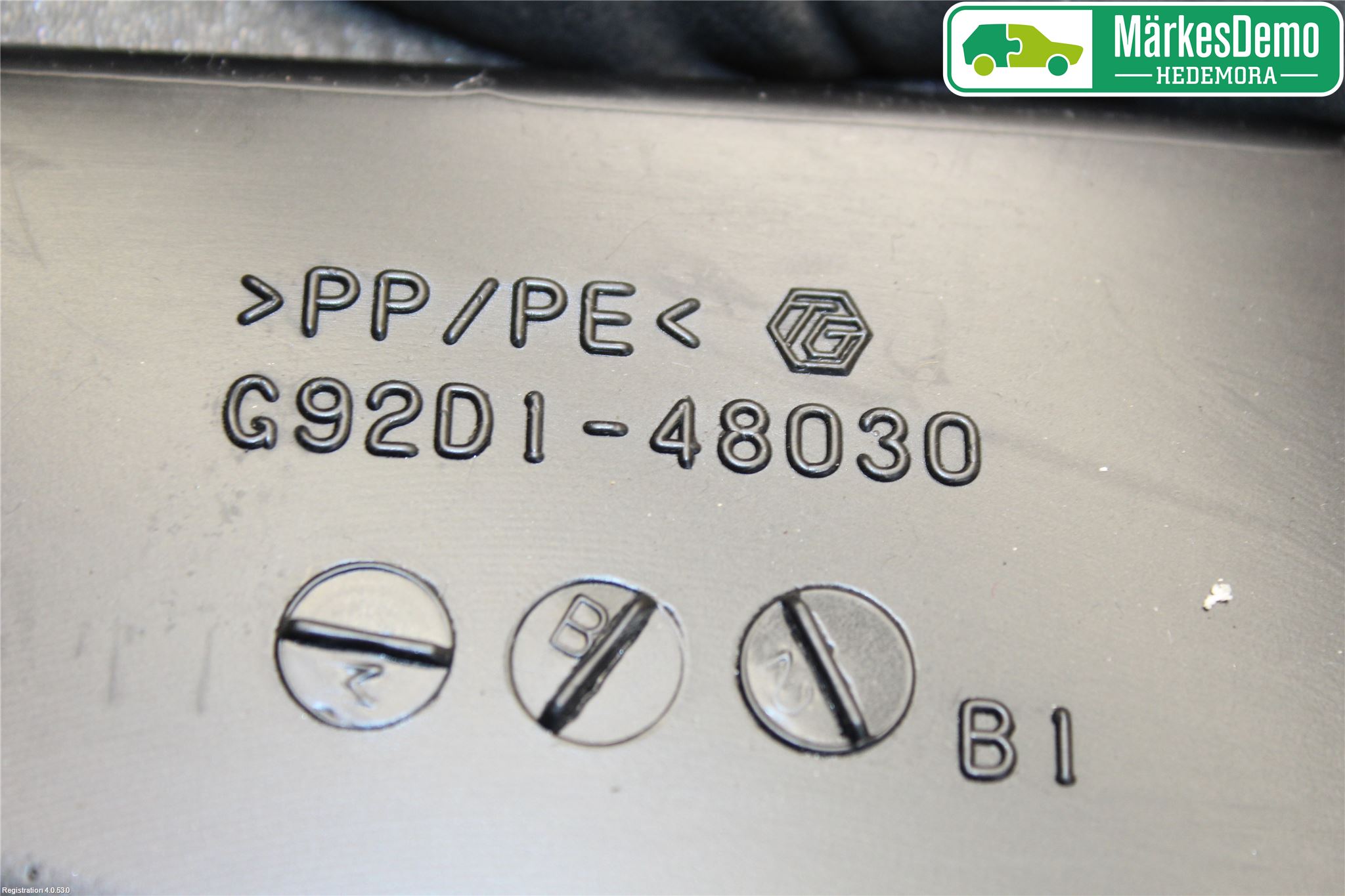 Toyota RAV4 13-18 Luftstyring Front