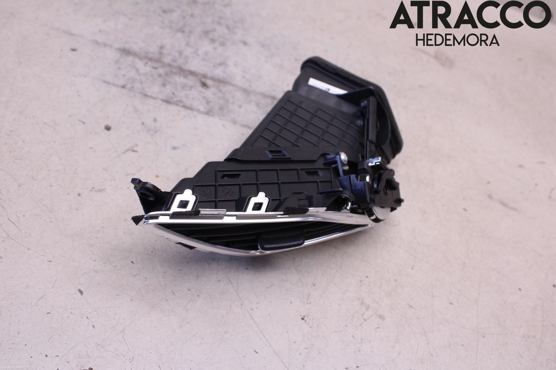 Hyundai i40 08-15 Dashbord Kanal - Dyse