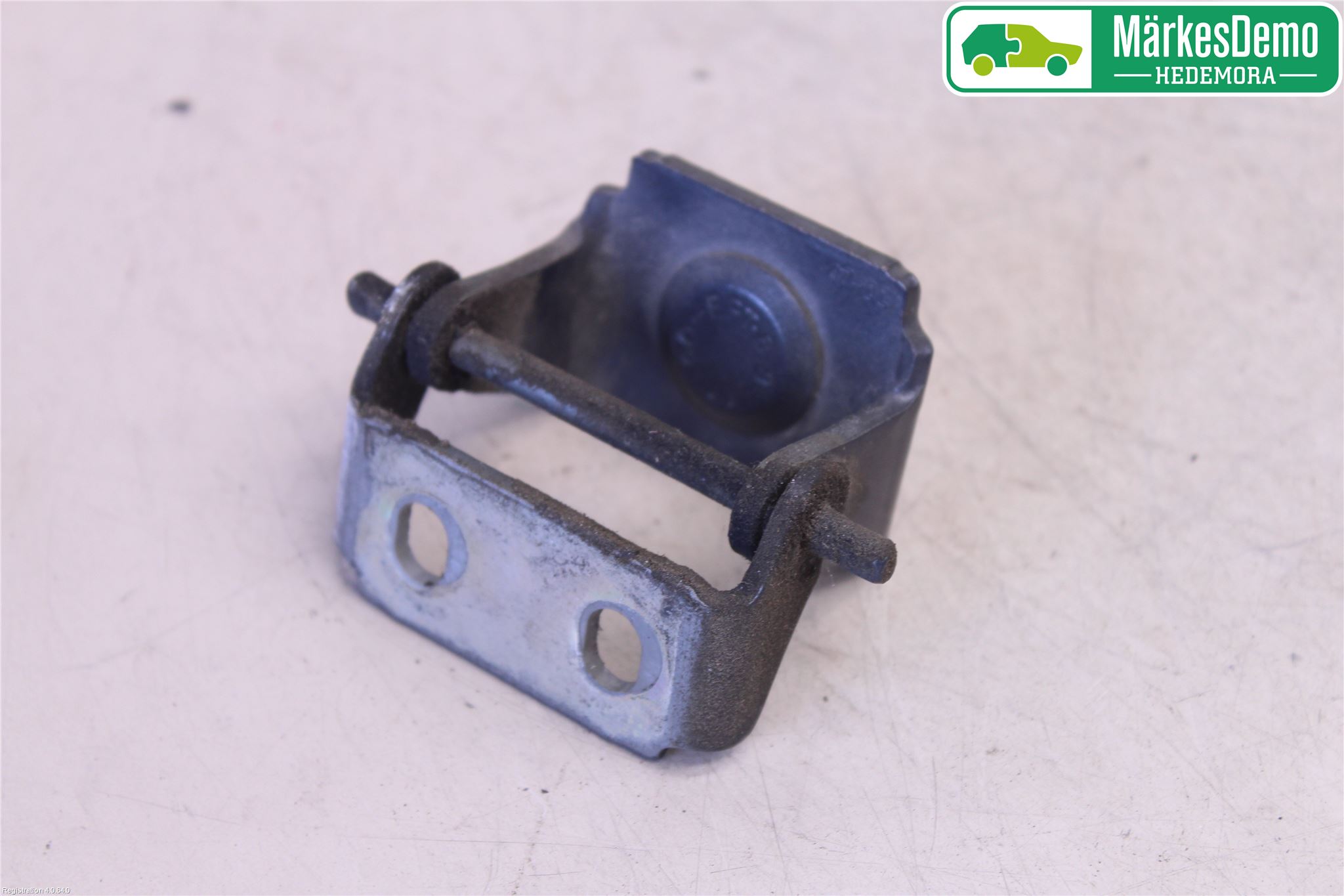Ford FIESTA 09-12 Bakluke Hengsel Venstre