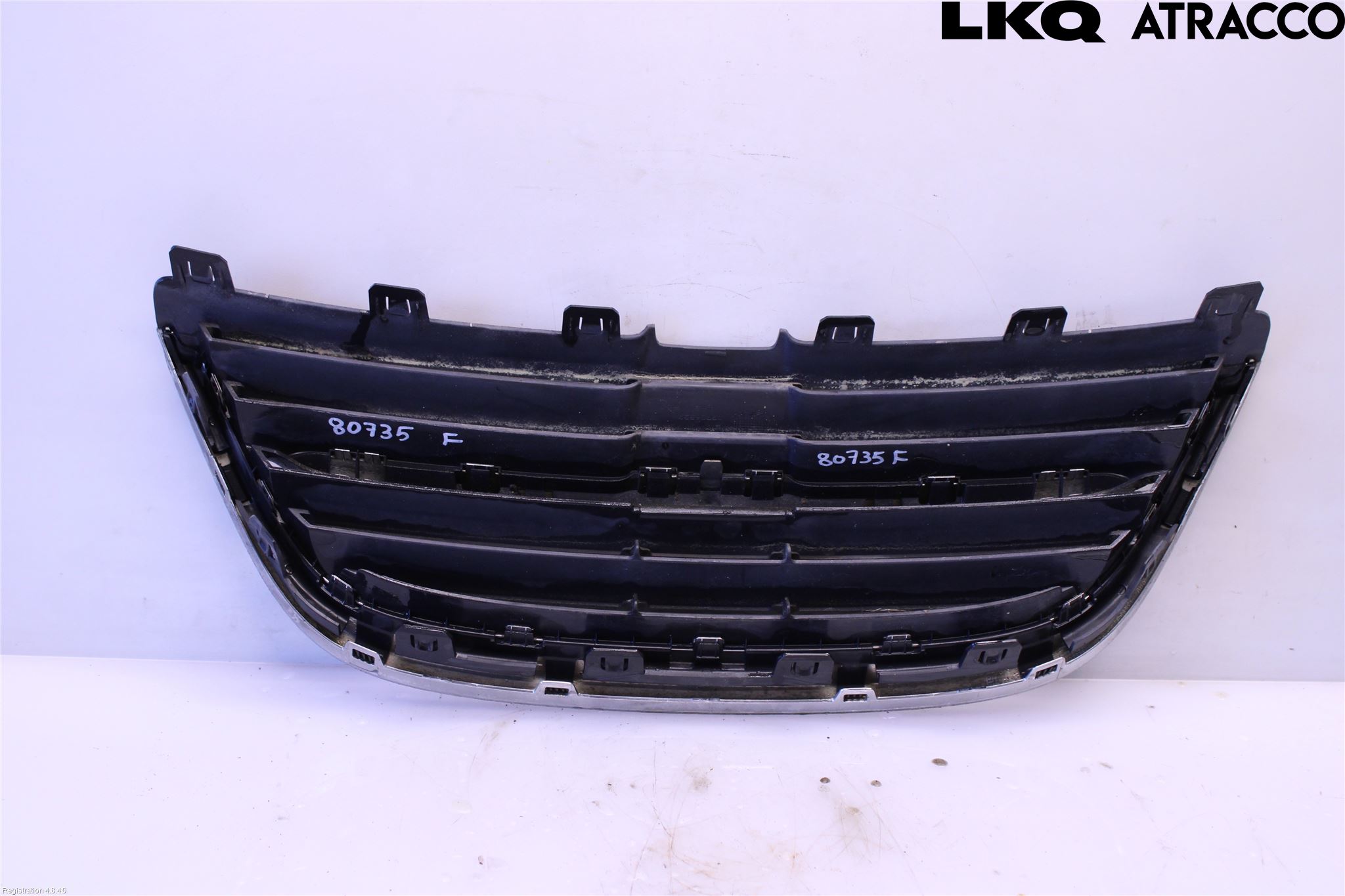 Saab 9-5     06-10 Grilldel Midt