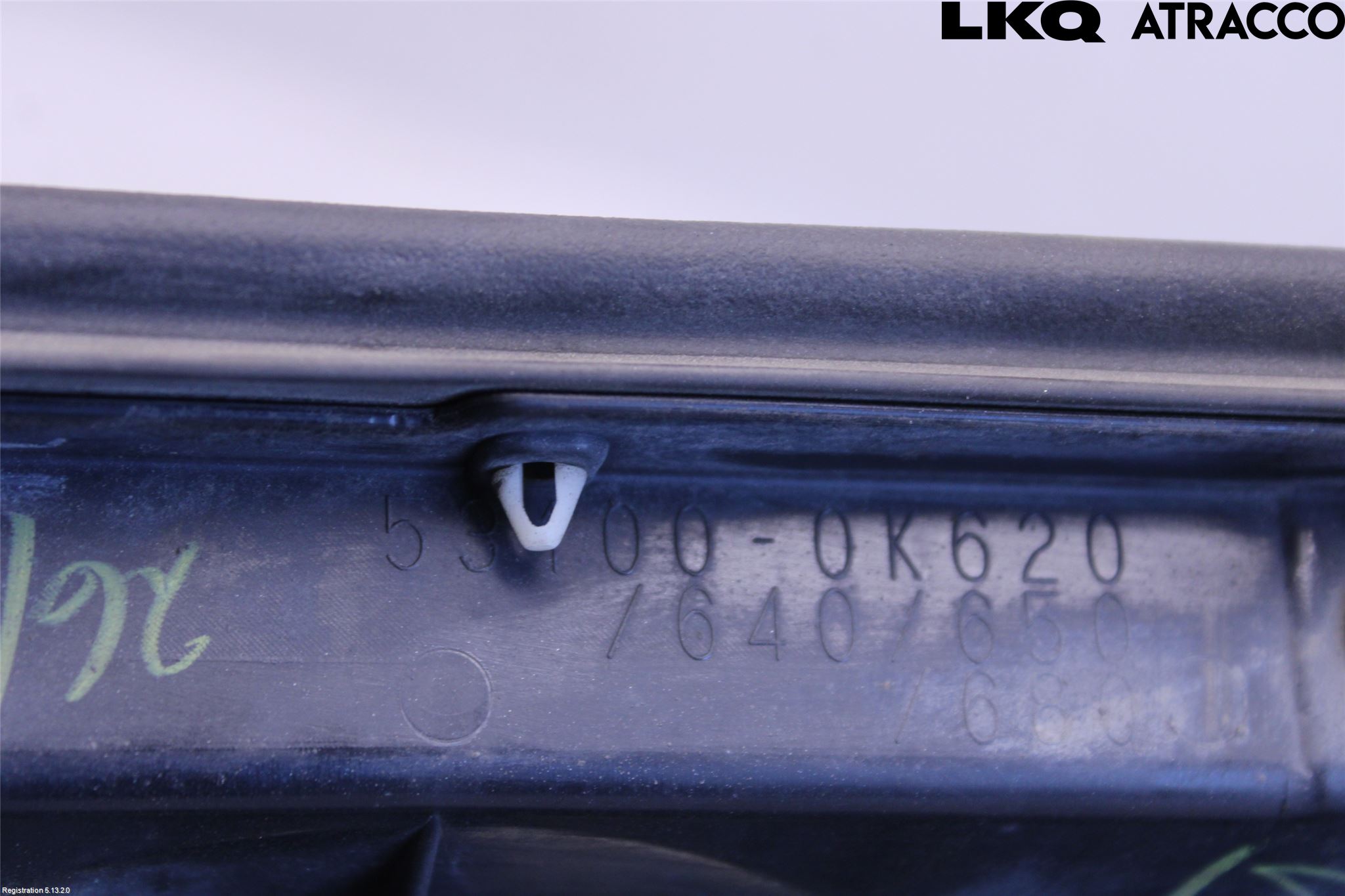 Toyota HILUX 05-16 Grill Komplett