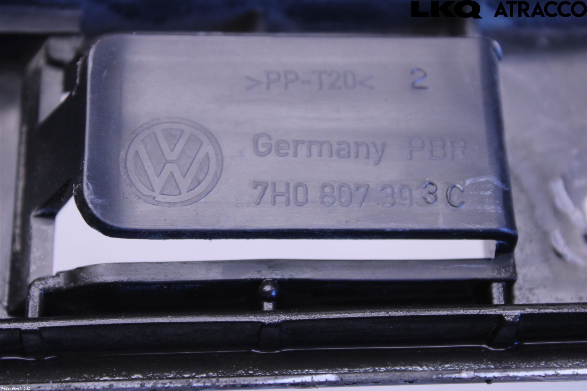 Volkswagen VW TRANSP/CARAVELLE (T5) 04-15 Støtfangerfeste Bak Venstre