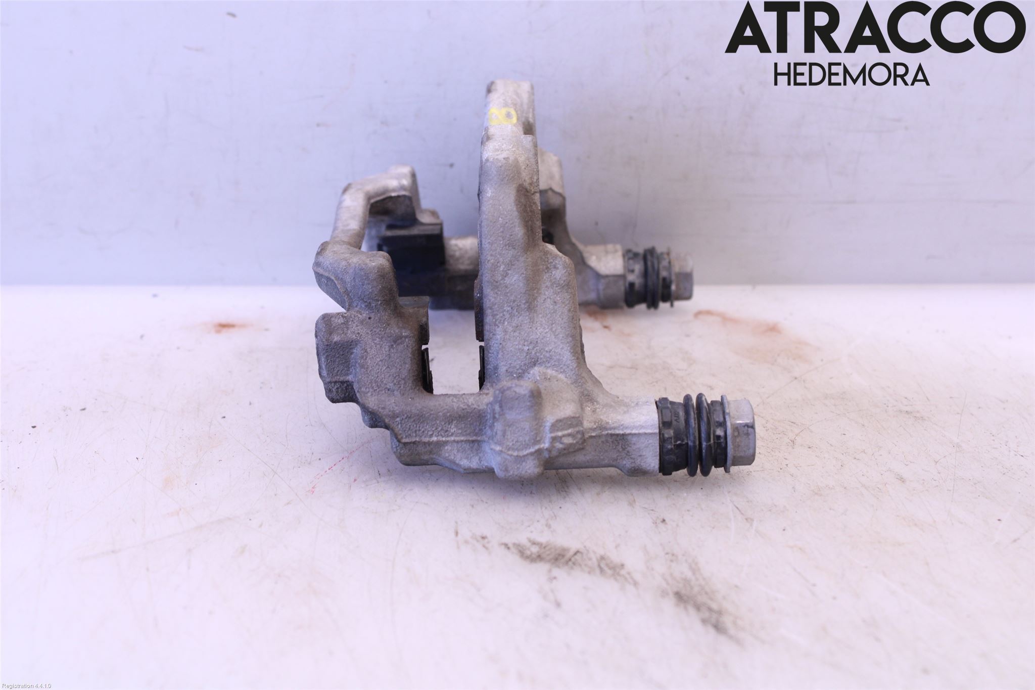 Toyota YARIS XP21 20- Bremsecaliper Feste Holder