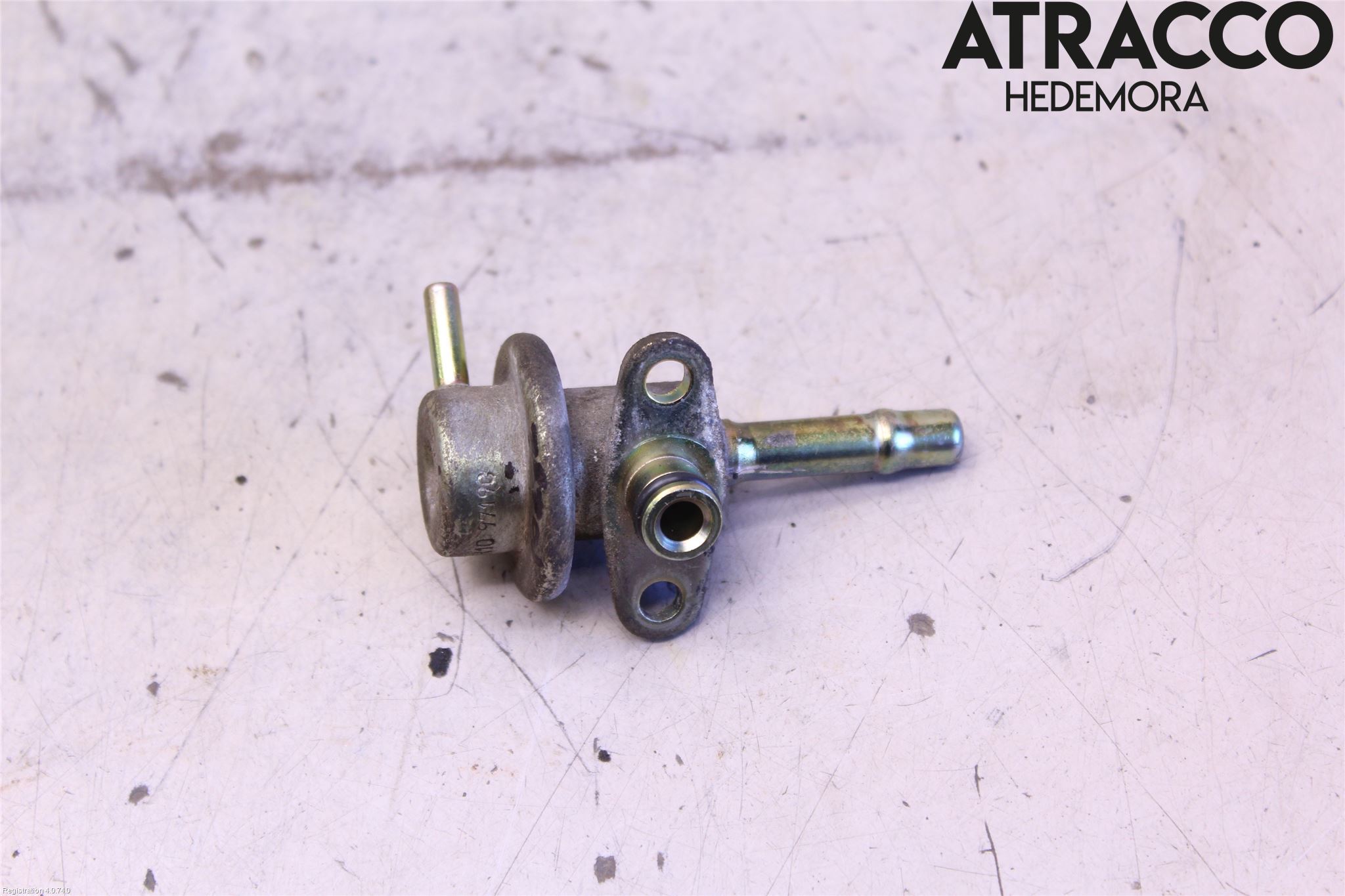 Subaru OUTBACK   99-03 Inns Drivstoff Trykk Reg